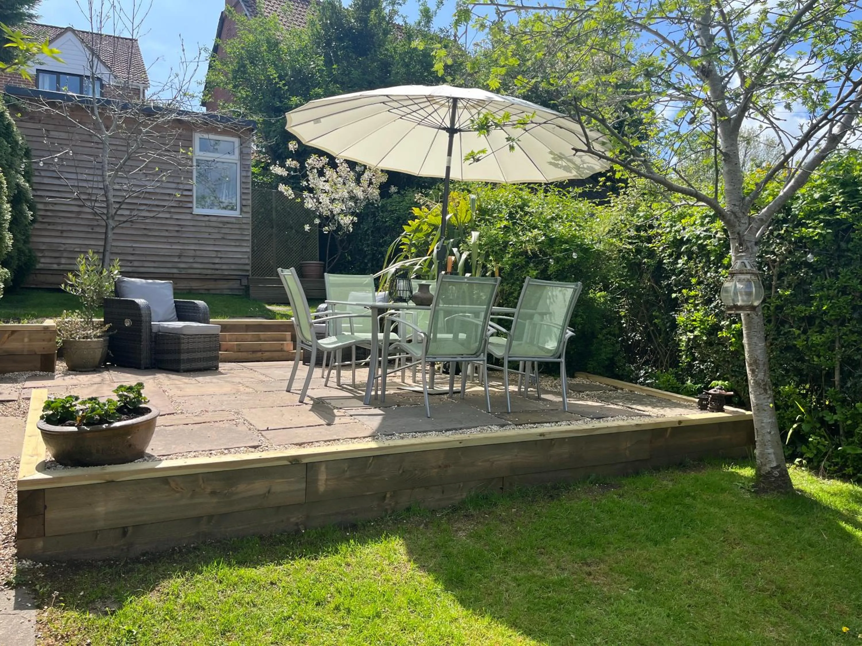 Garden in The Glastonbury Townhouse B&B