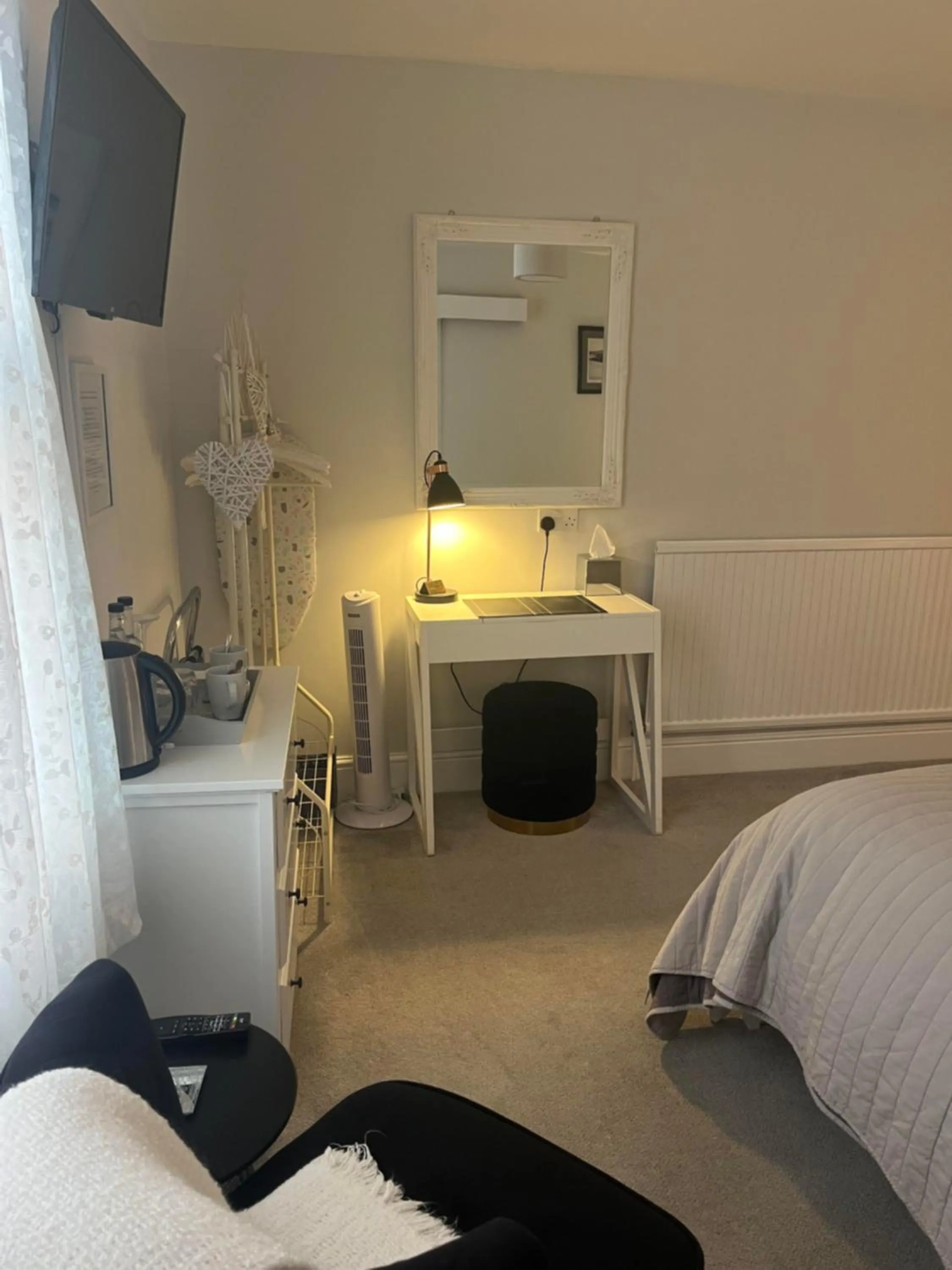 Bedroom, Bed in The Glastonbury Townhouse B&B