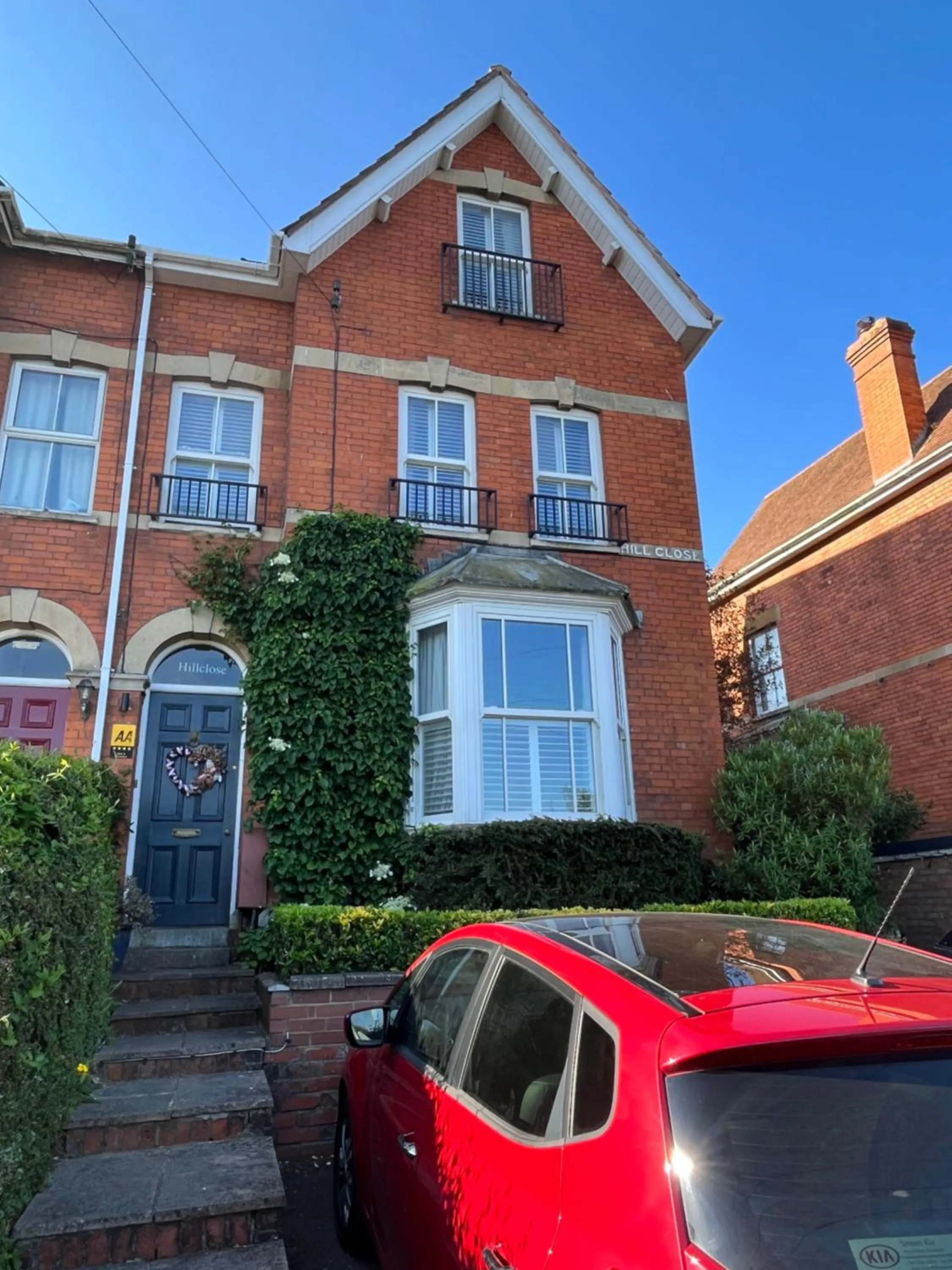 Parking in The Glastonbury Townhouse B&B