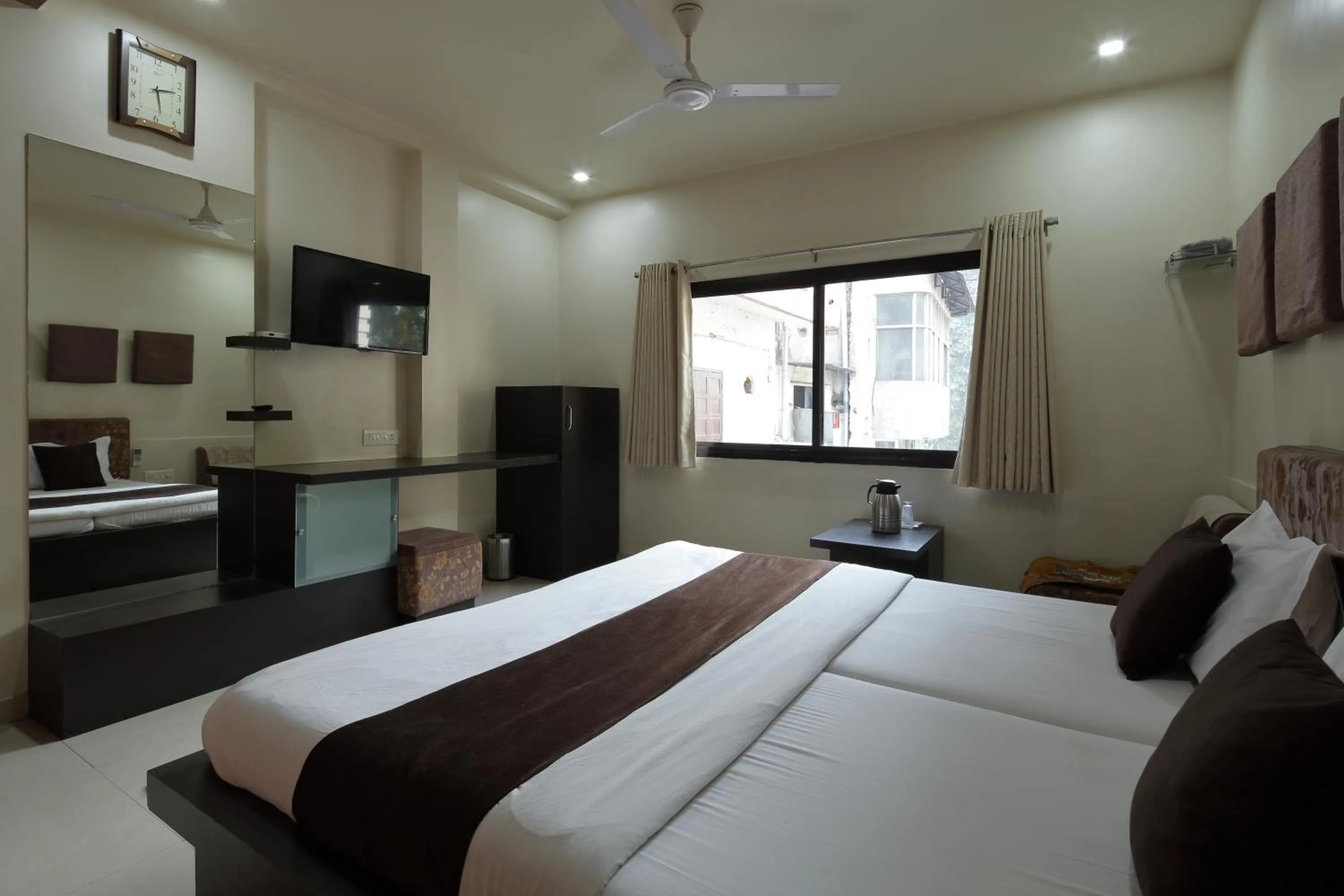 Photo of the whole room, Bed in Hotel Good Night