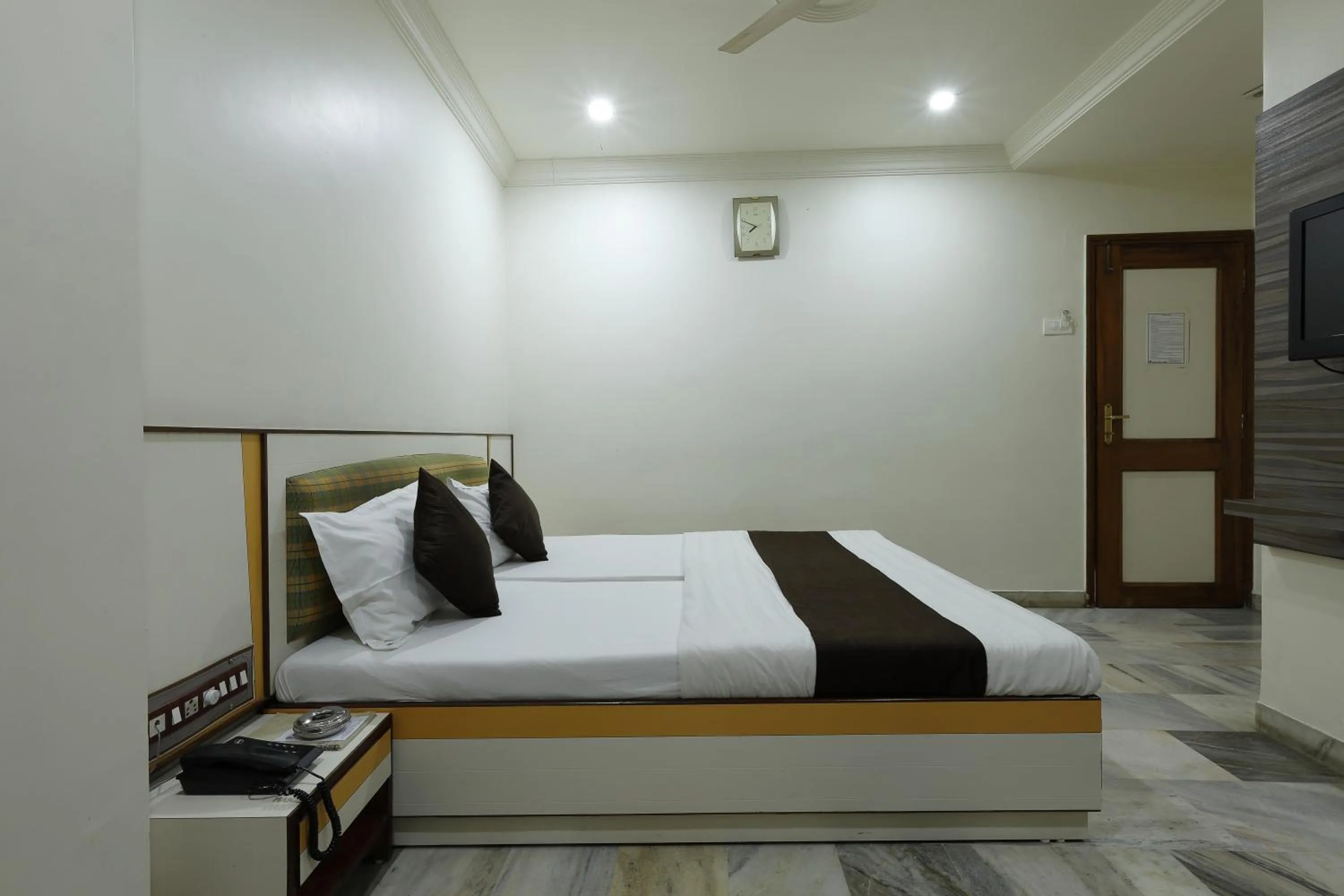 Photo of the whole room, Bed in Hotel Good Night