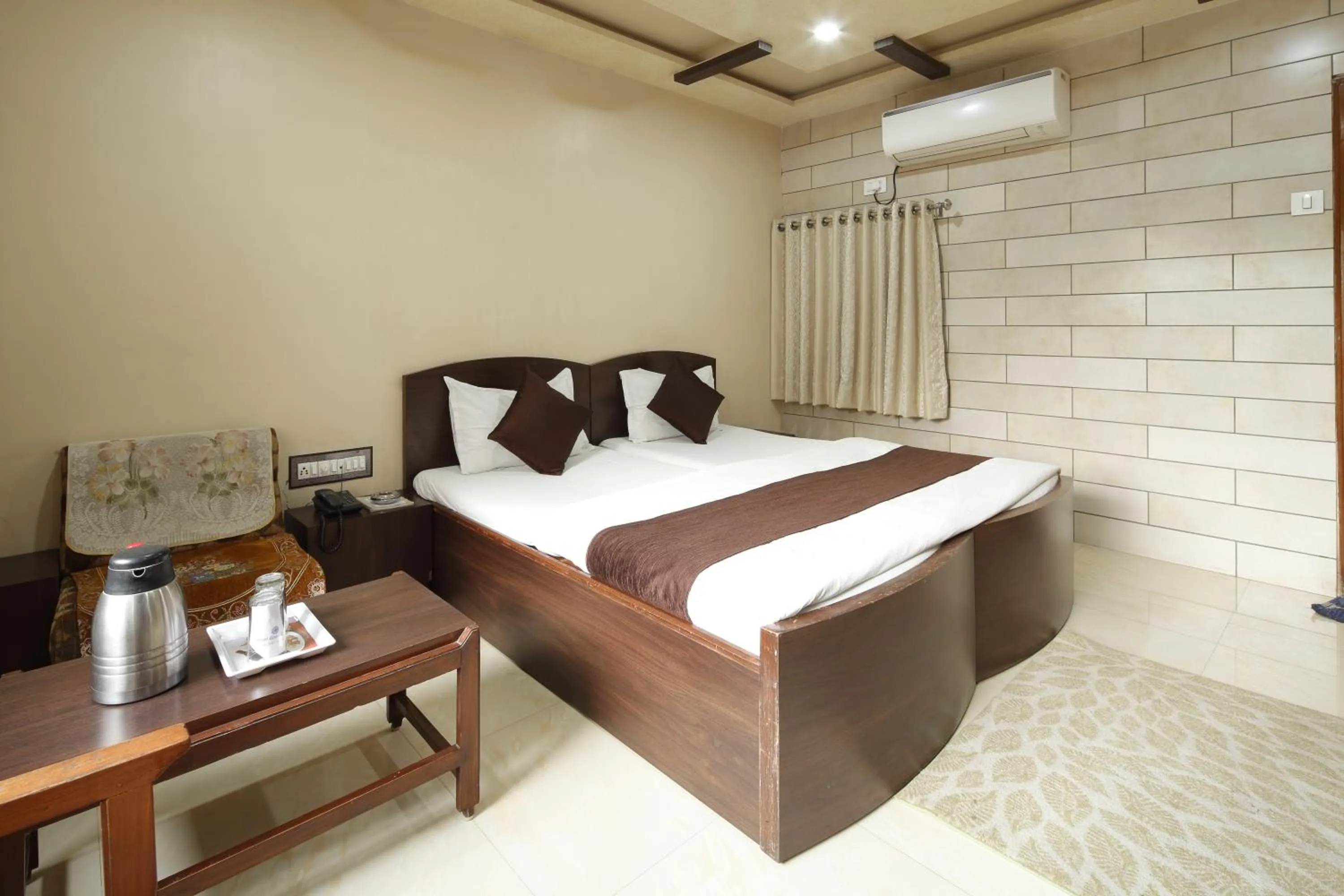 Photo of the whole room, Bed in Hotel Good Night