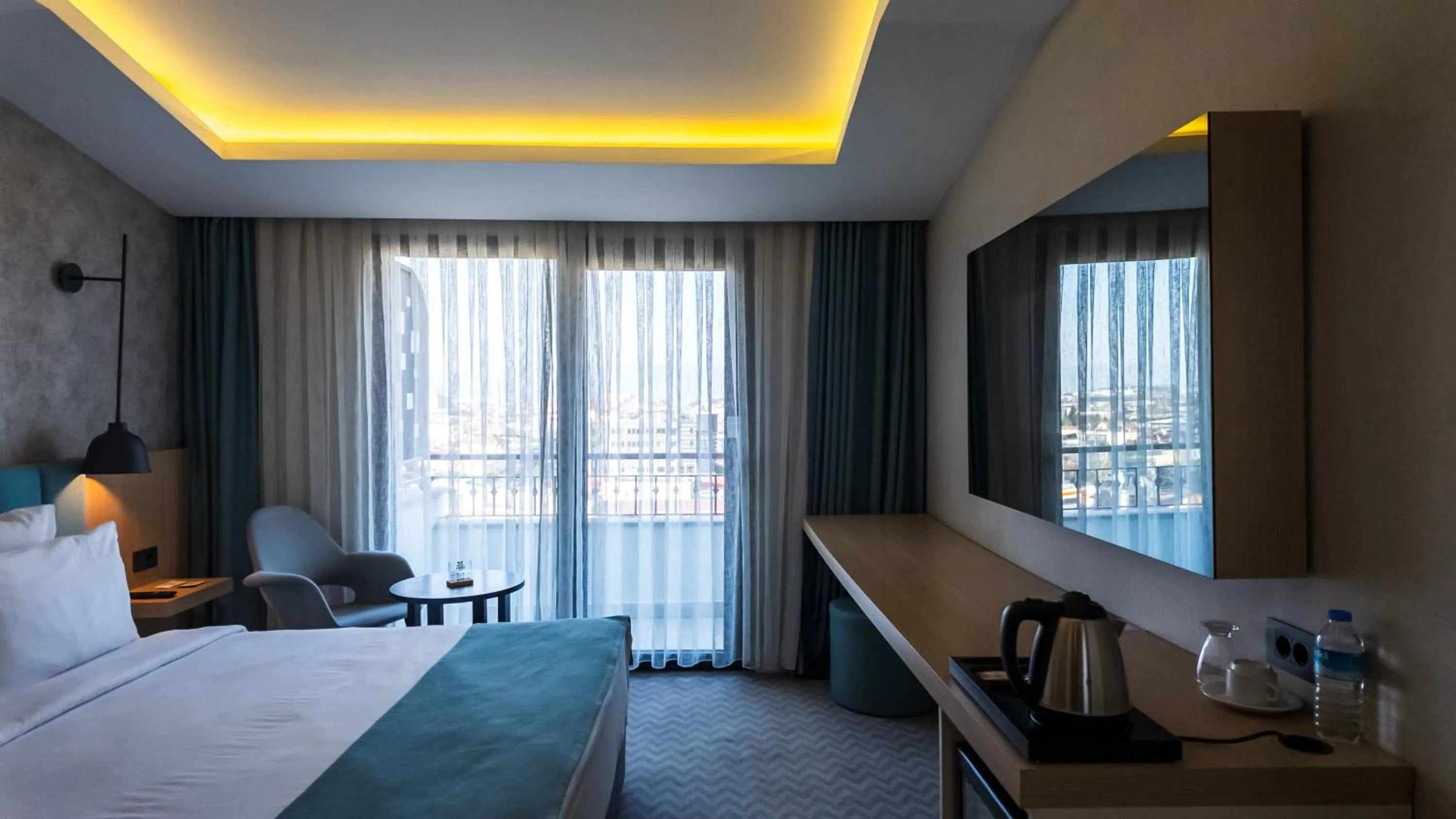 Balcony/Terrace, Bed in ANGEL'S PARK HOTEL