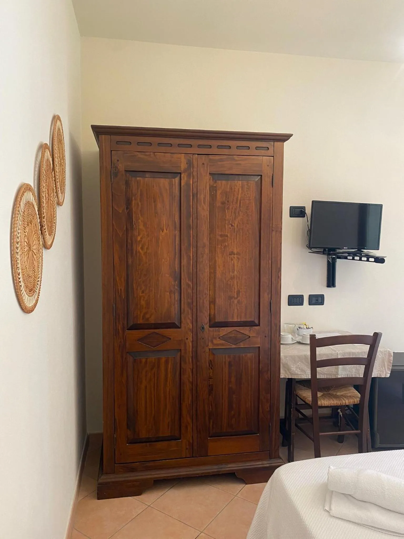 minibar, Bed in Villa Gaia