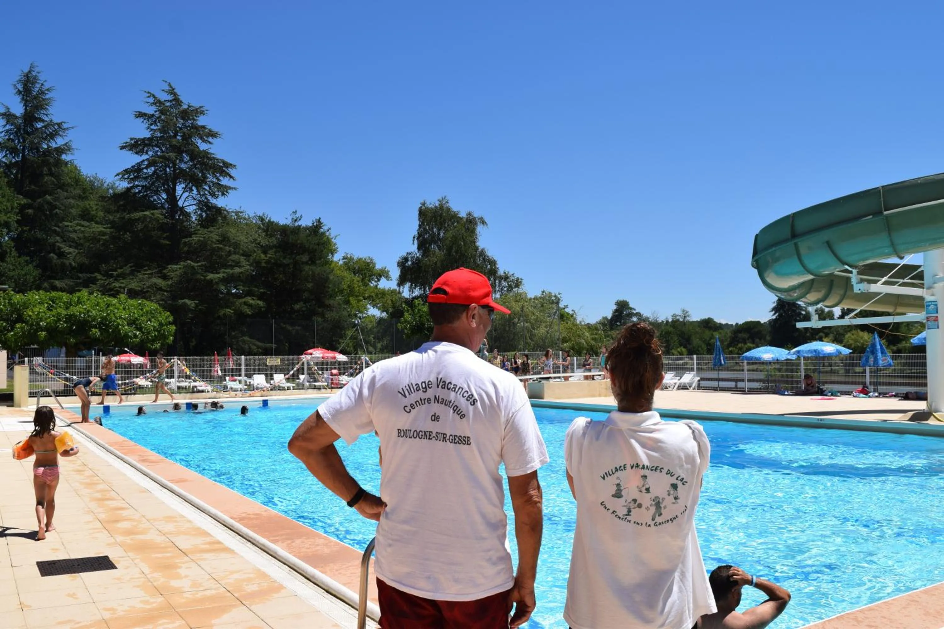 Staff in Camping - Village Vacances du Lac