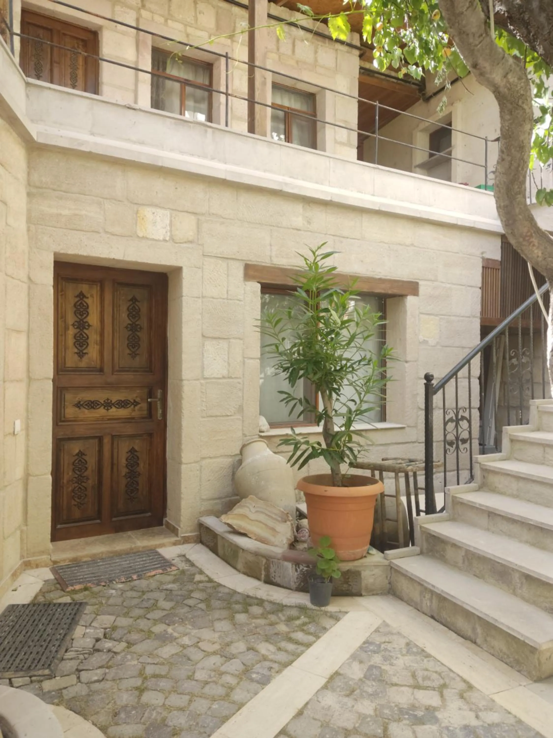 Facade/entrance in Luwian Stone House