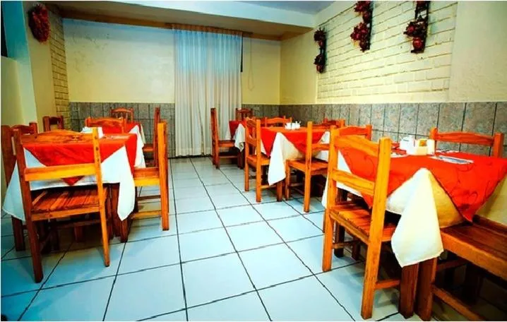 Restaurant/places to eat in Andean Dreams Hotel