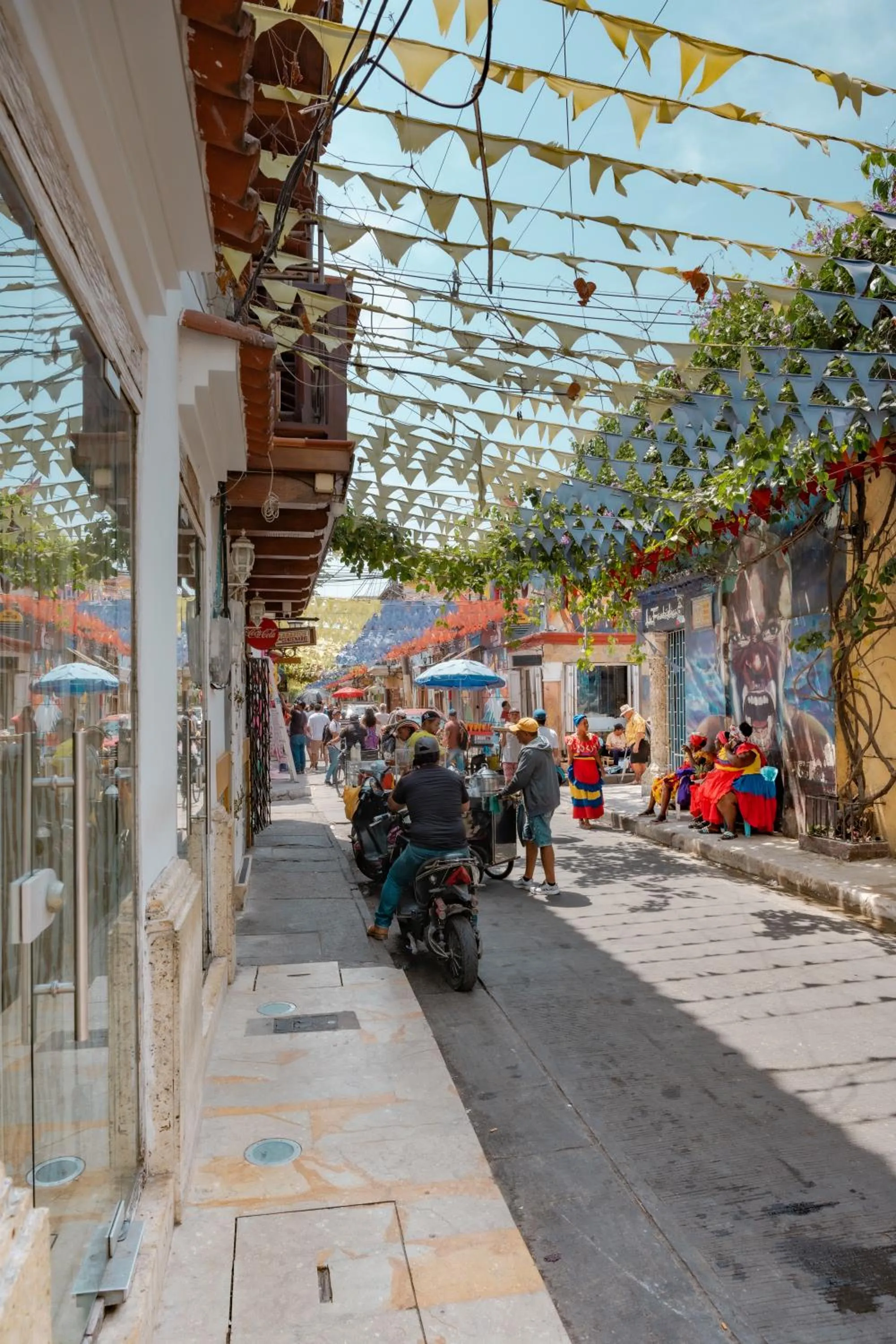 Street view in Casa Amanzi Cartagena by Bernalo Hotels
