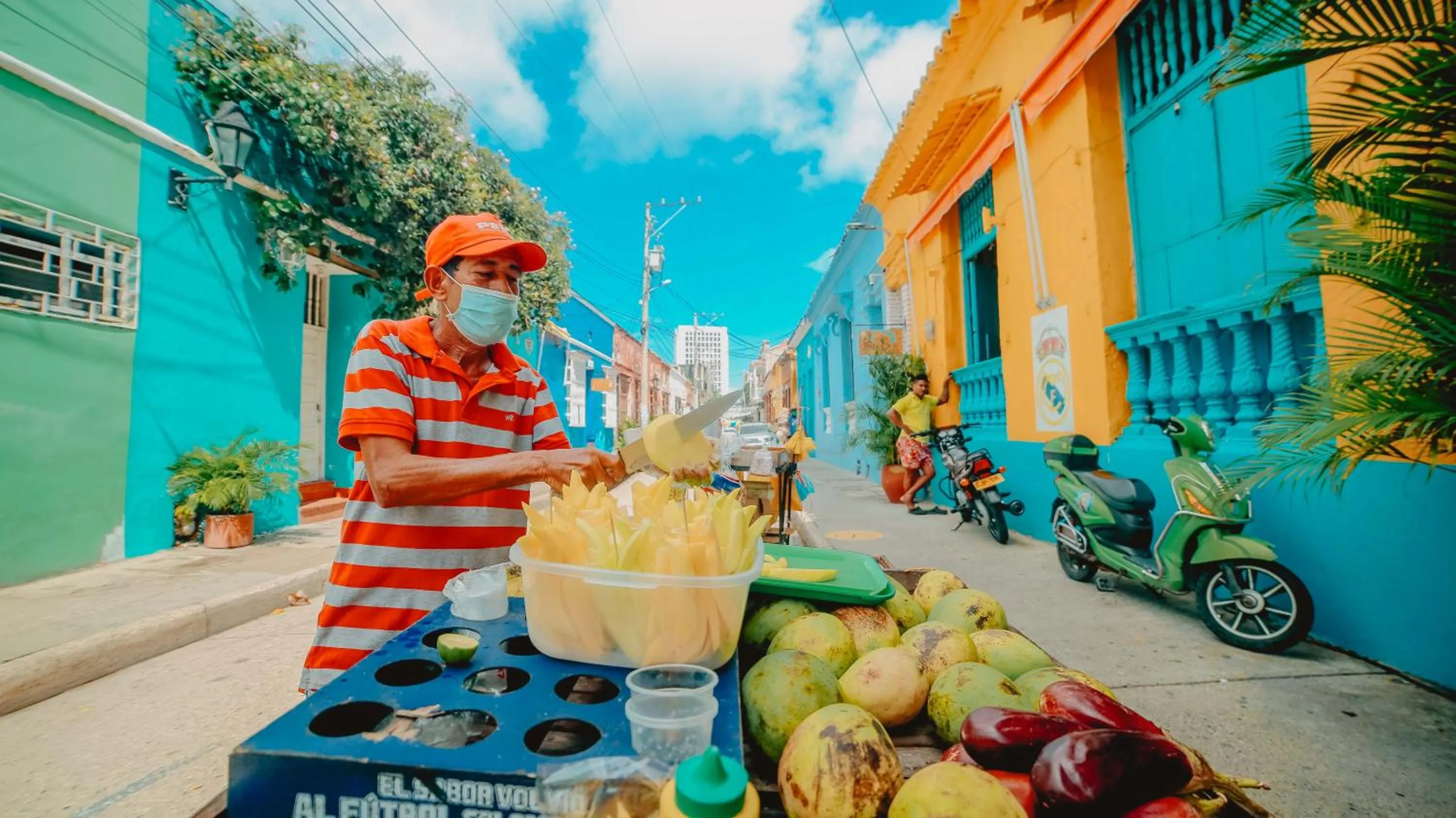 Quiet street view in Casa Amanzi Cartagena by Bernalo Hotels