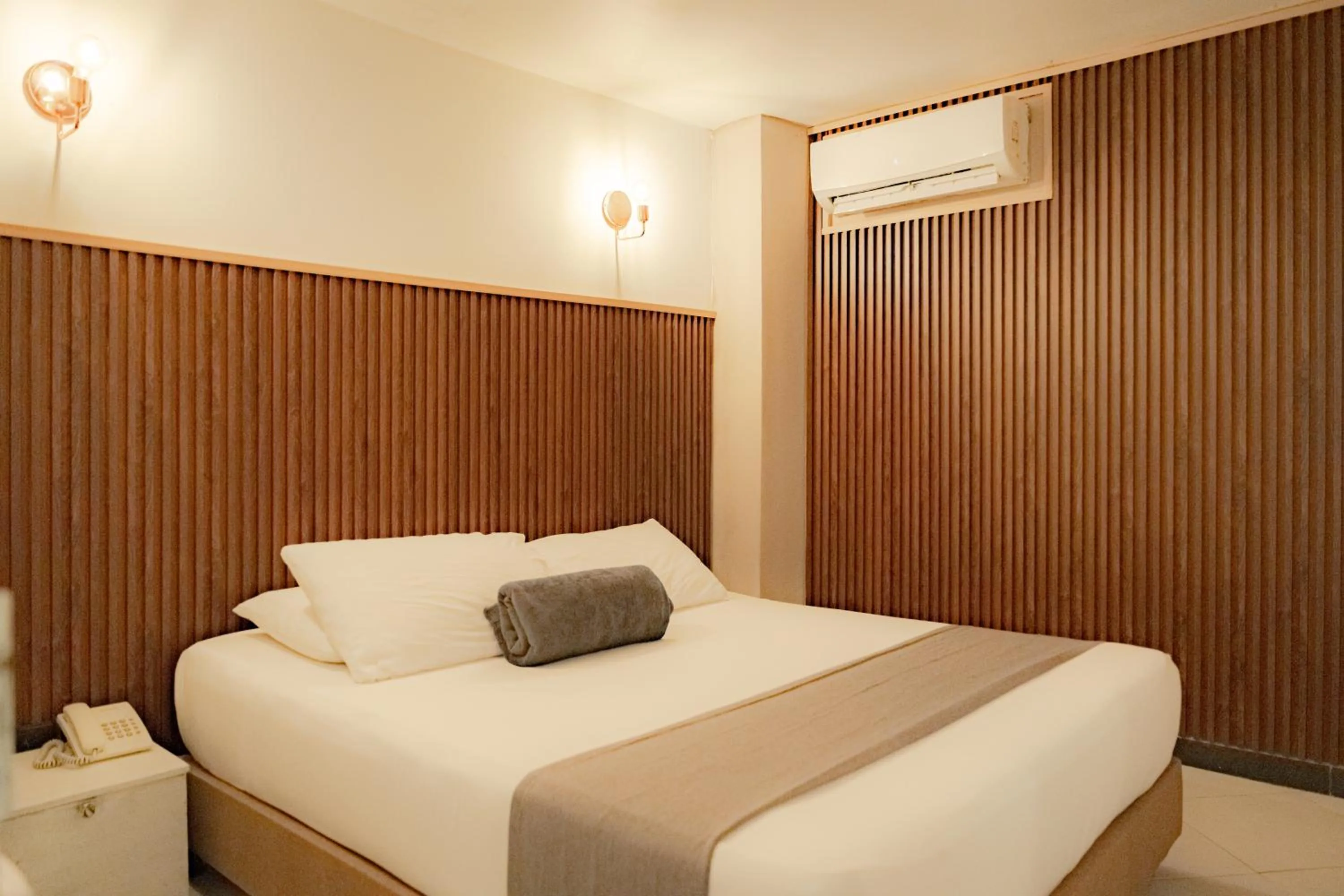 Bed in Casa Amanzi Cartagena by Bernalo Hotels