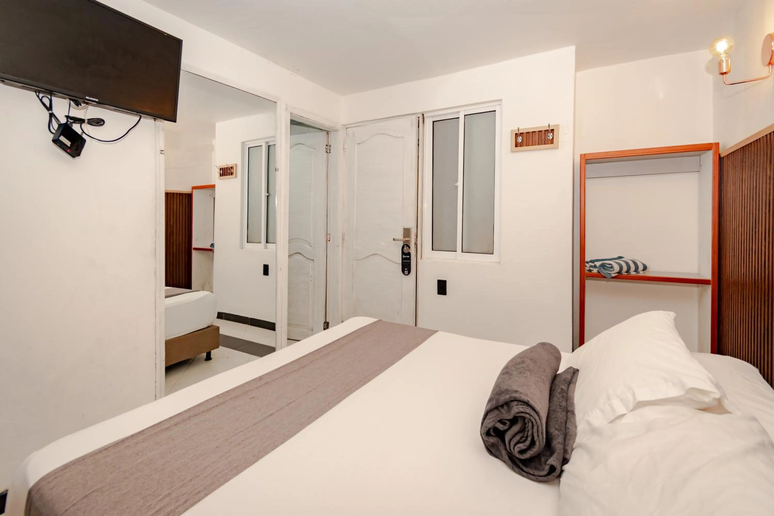 TV and multimedia, Bed in Casa Amanzi Cartagena by Bernalo Hotels