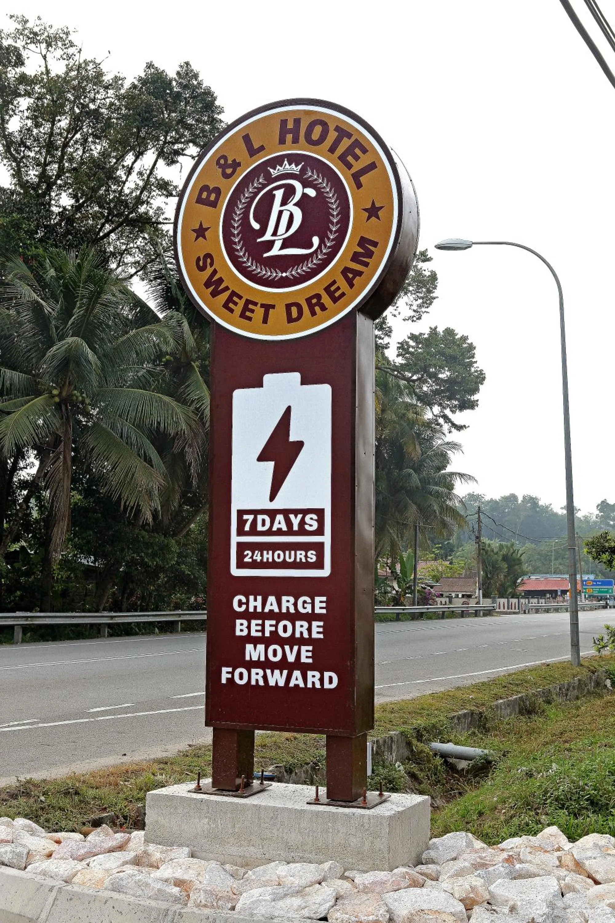 Property building in B&L HOTEl