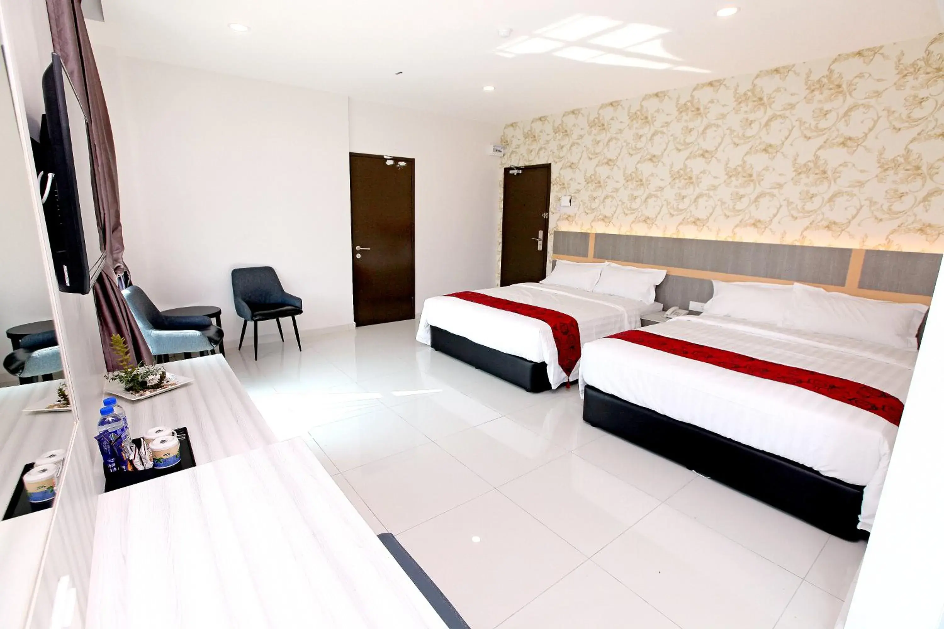 Bedroom, Bed in B&L HOTEl Bedroom, Bed in B&L HOTEl