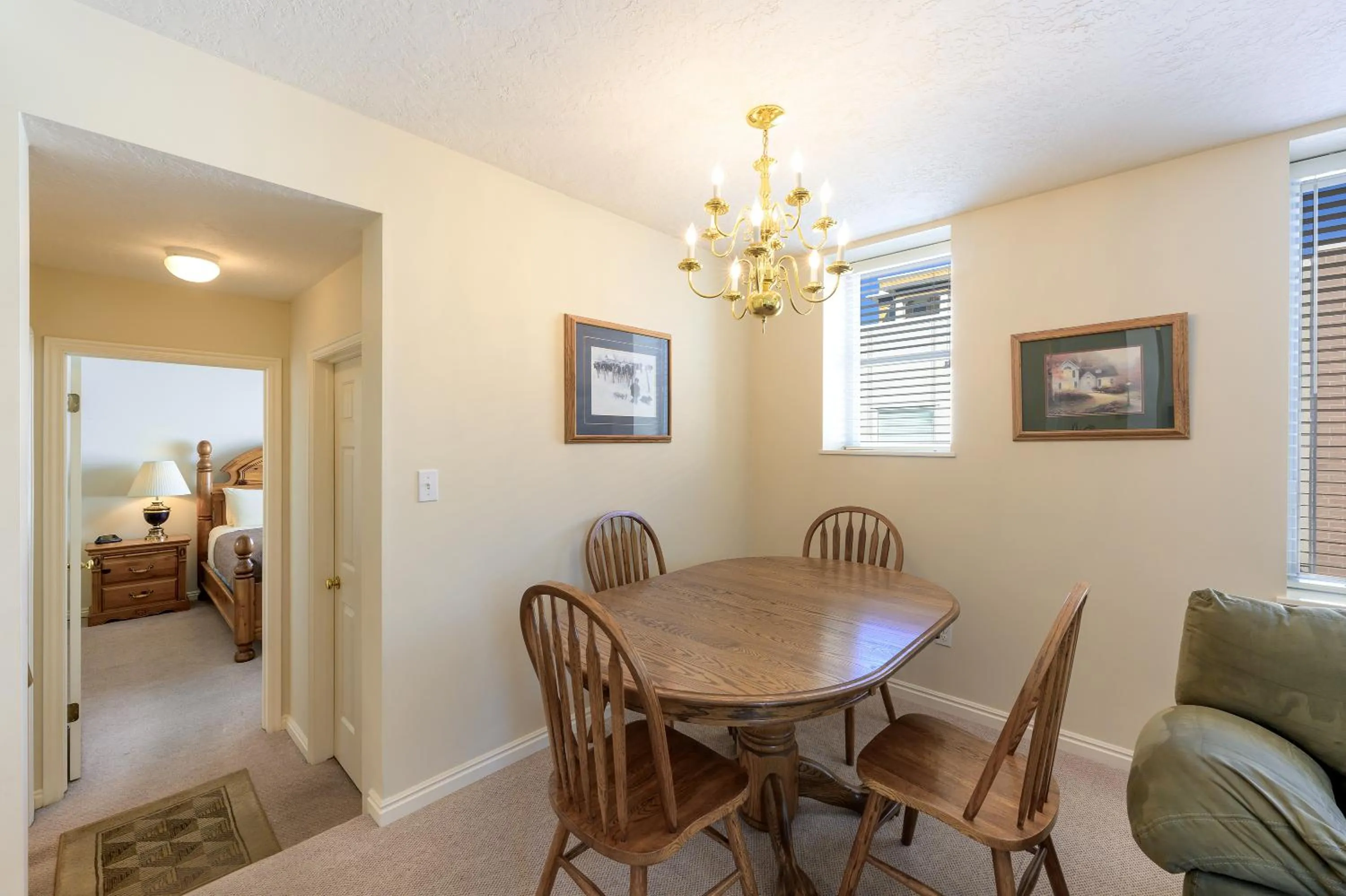 Dining area in The Kimball at Temple Square