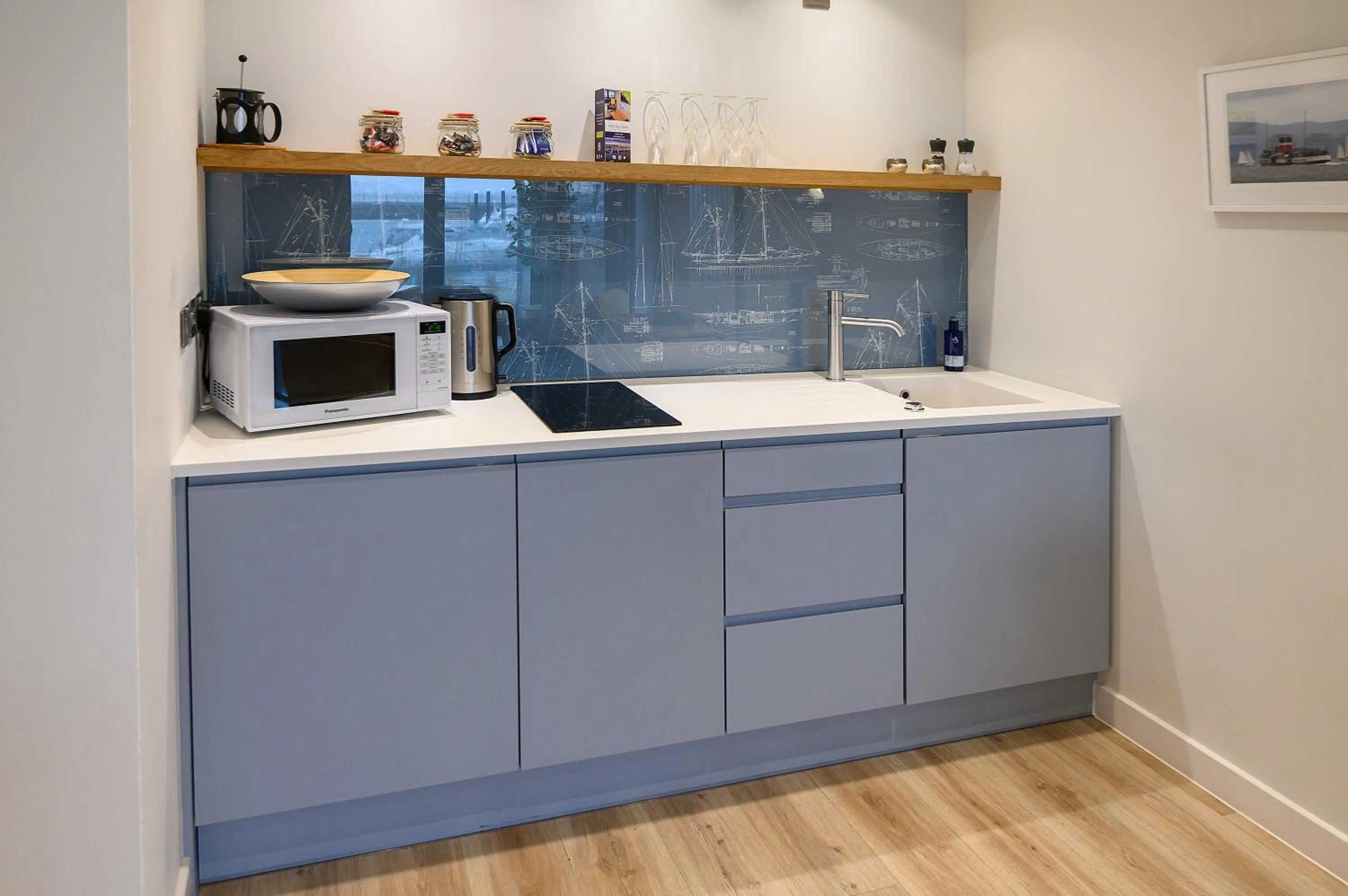 Kitchen or kitchenette in The Salt Lodge