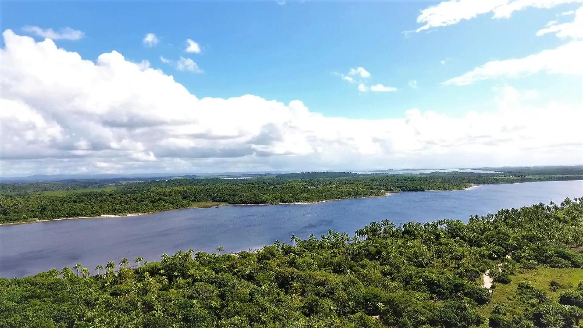 Lake view in Pousada Lagoa do Cassange