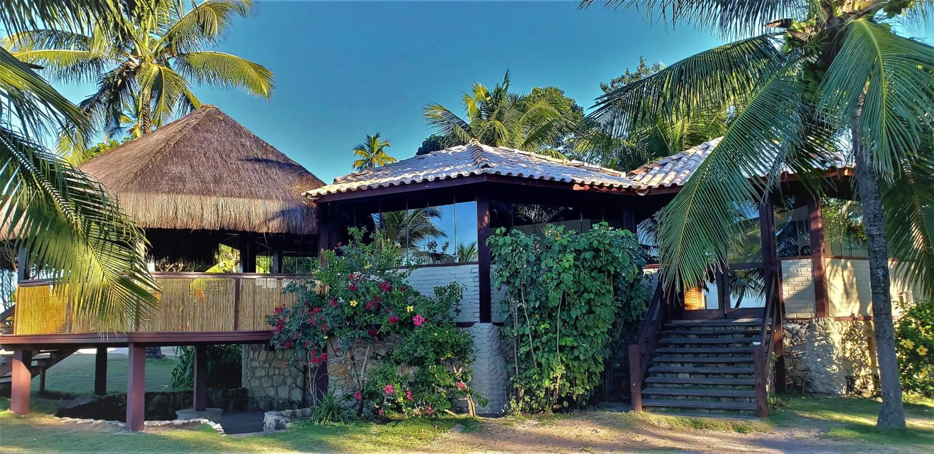 Restaurant/places to eat in Pousada Lagoa do Cassange