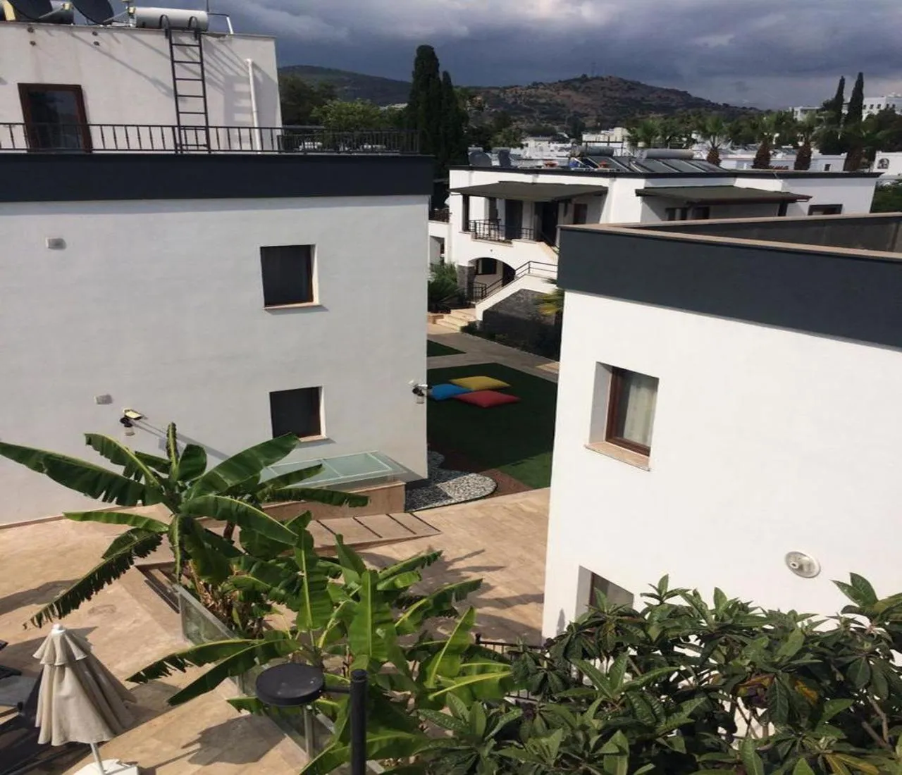 Property building in Orya Aparts