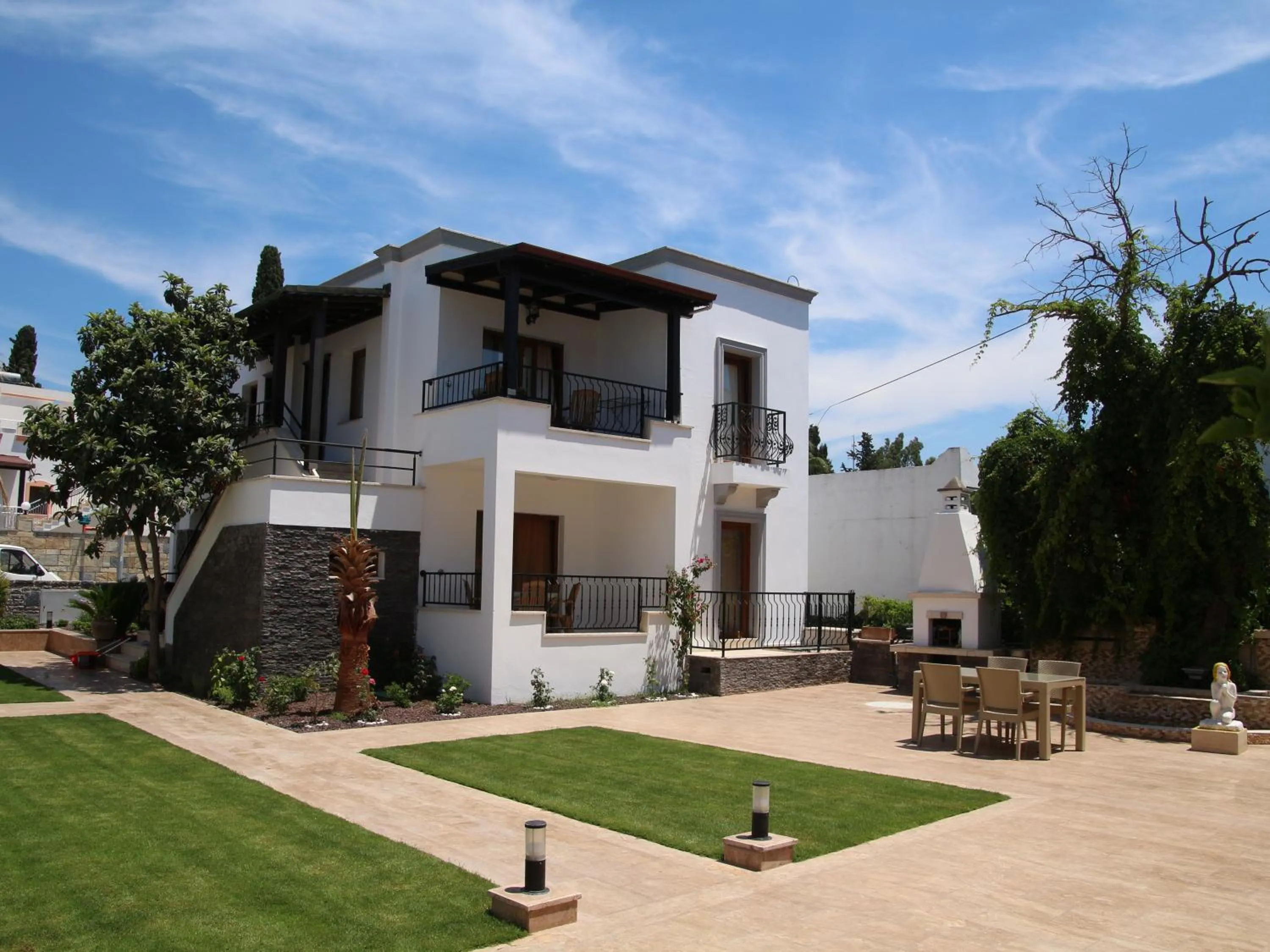 Garden in Orya Aparts