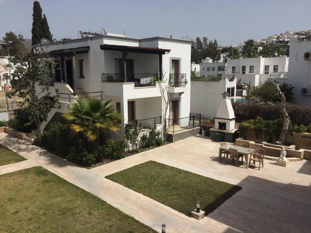 Property building in Orya Aparts