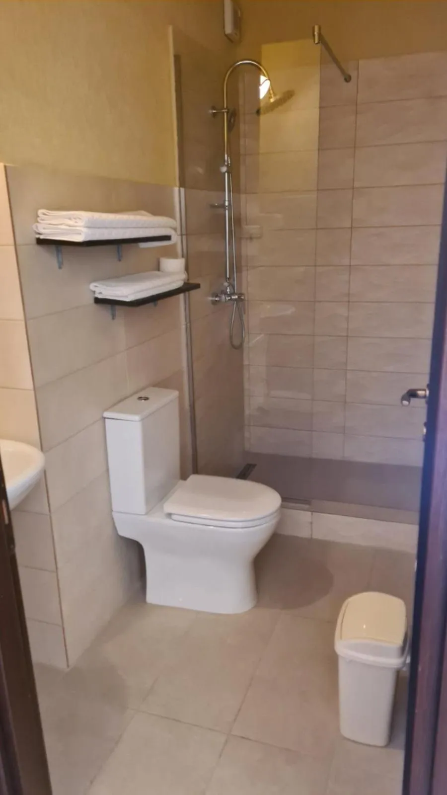 Bathroom in Hotel Gema