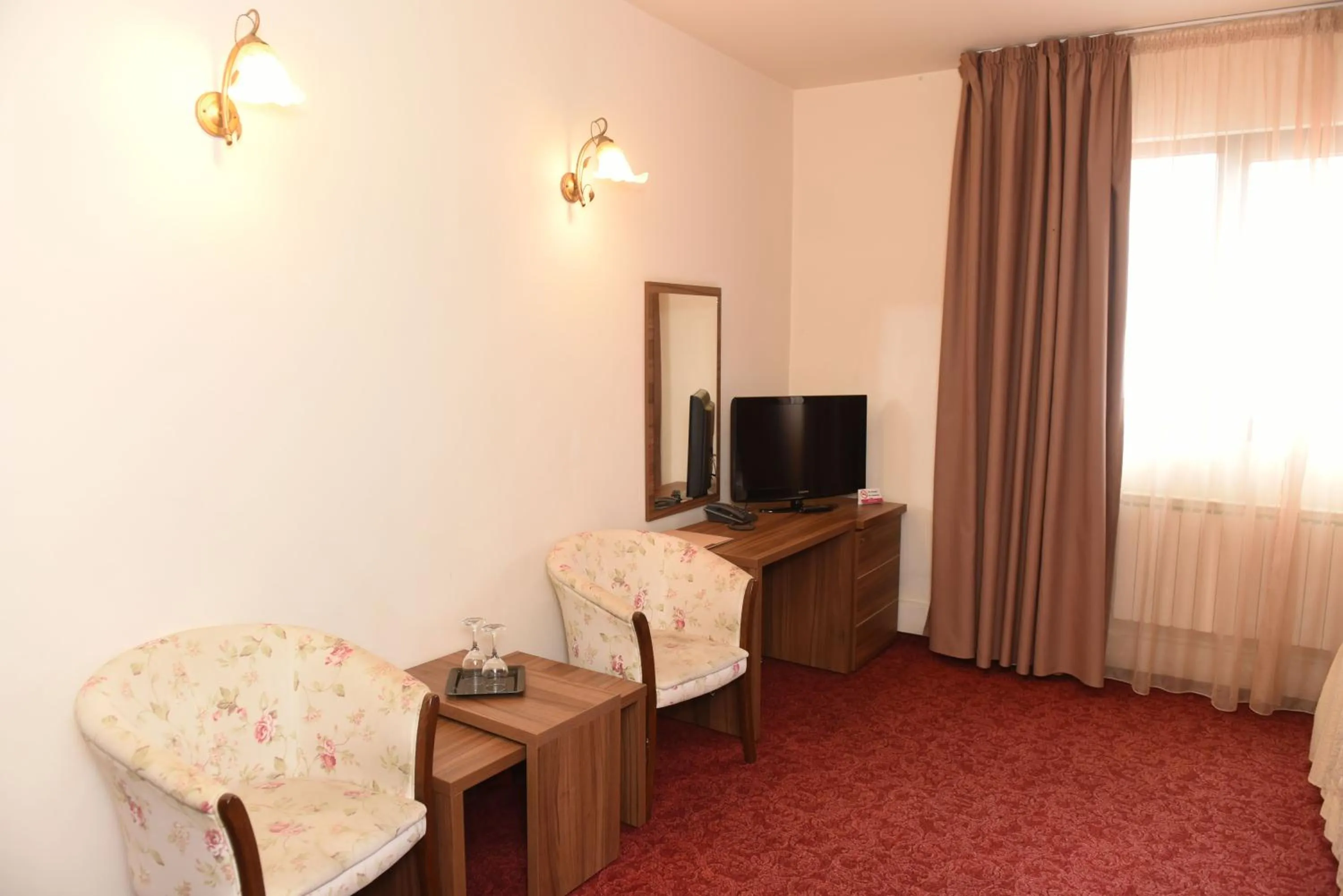 Photo of the whole room in Hotel Gema