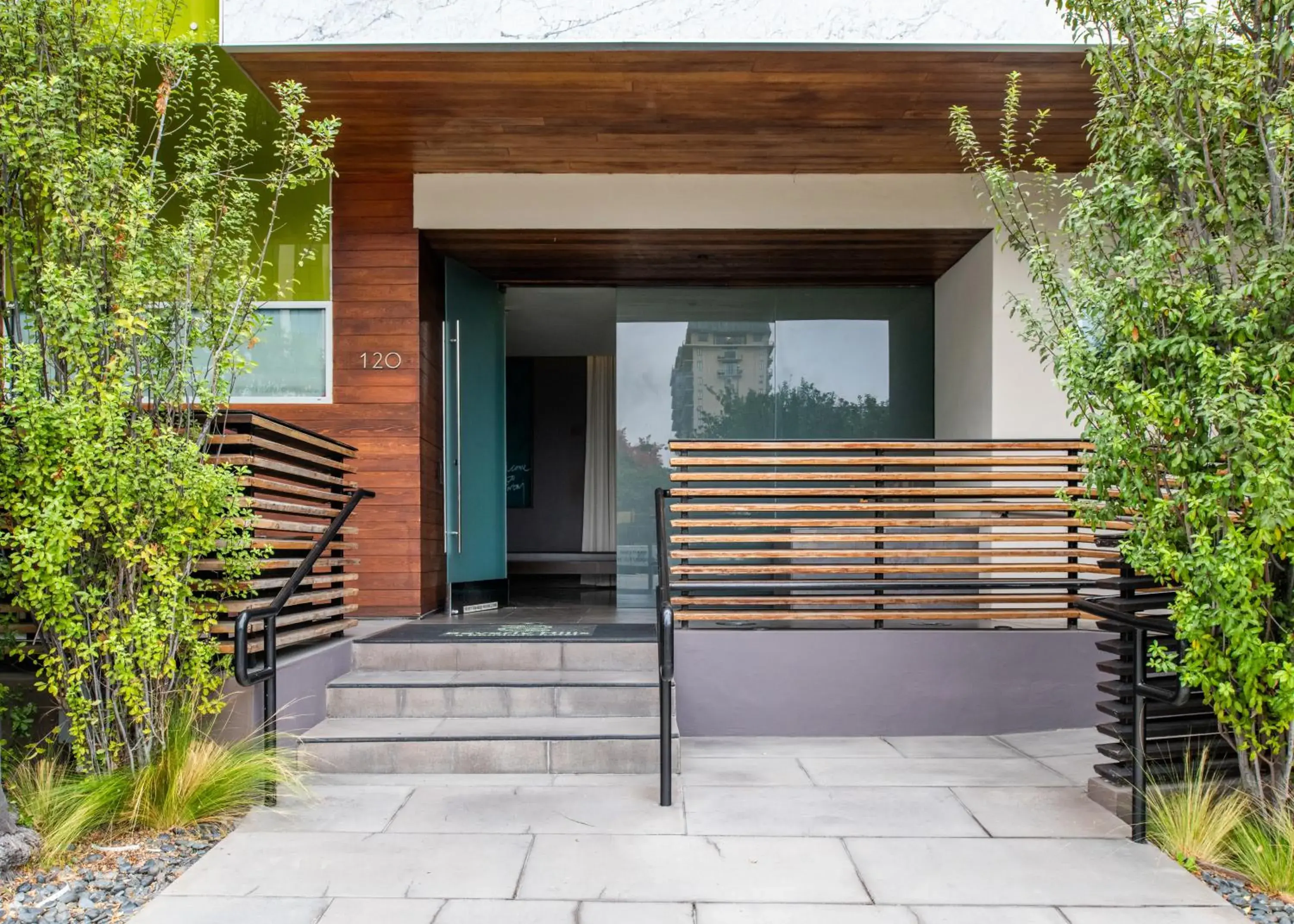 Property building in SIRTAJ – Beverly Hills Property building in SIRTAJ – Beverly Hills