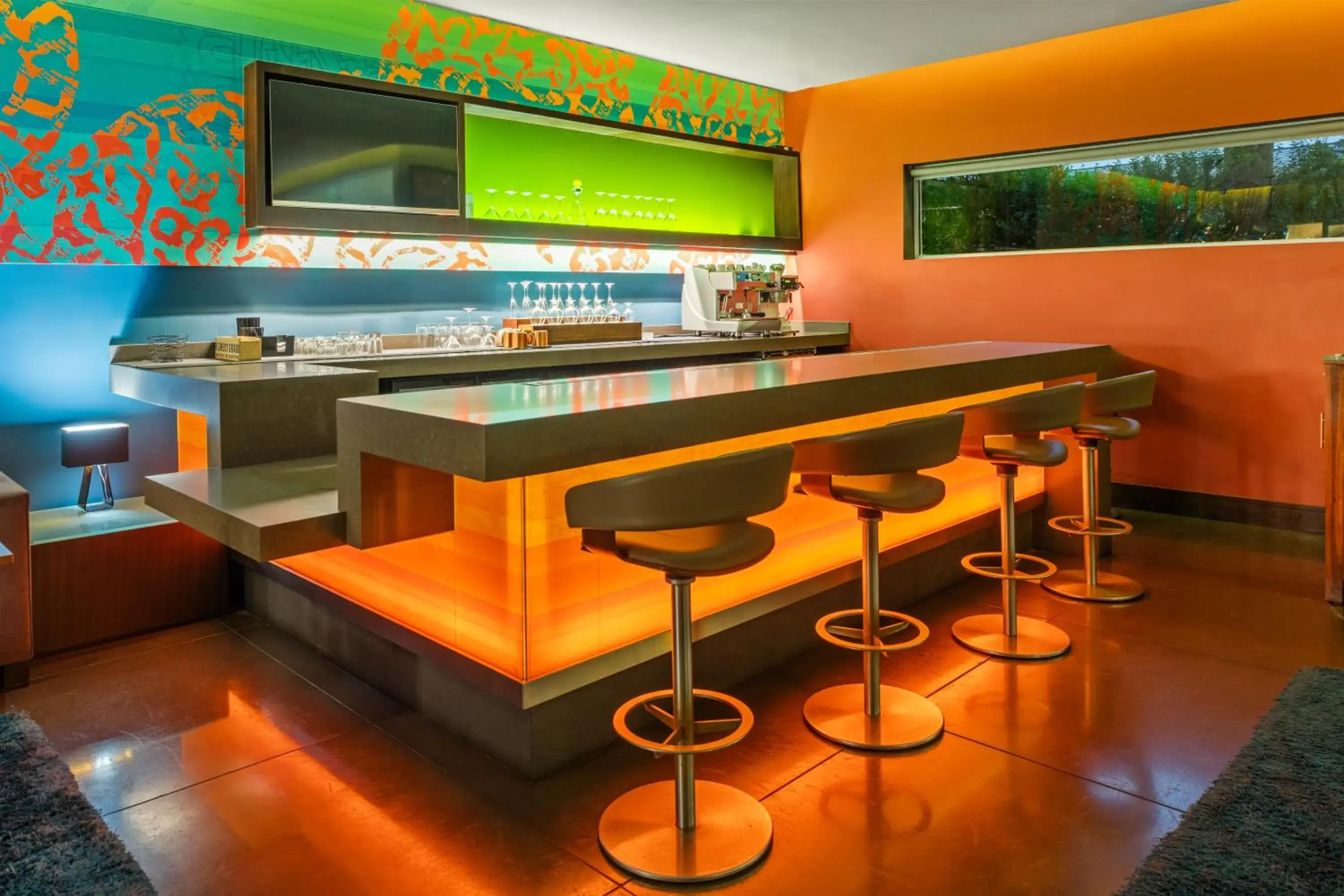 Lounge or bar in SIRTAJ – Beverly Hills Lounge or bar in SIRTAJ – Beverly Hills