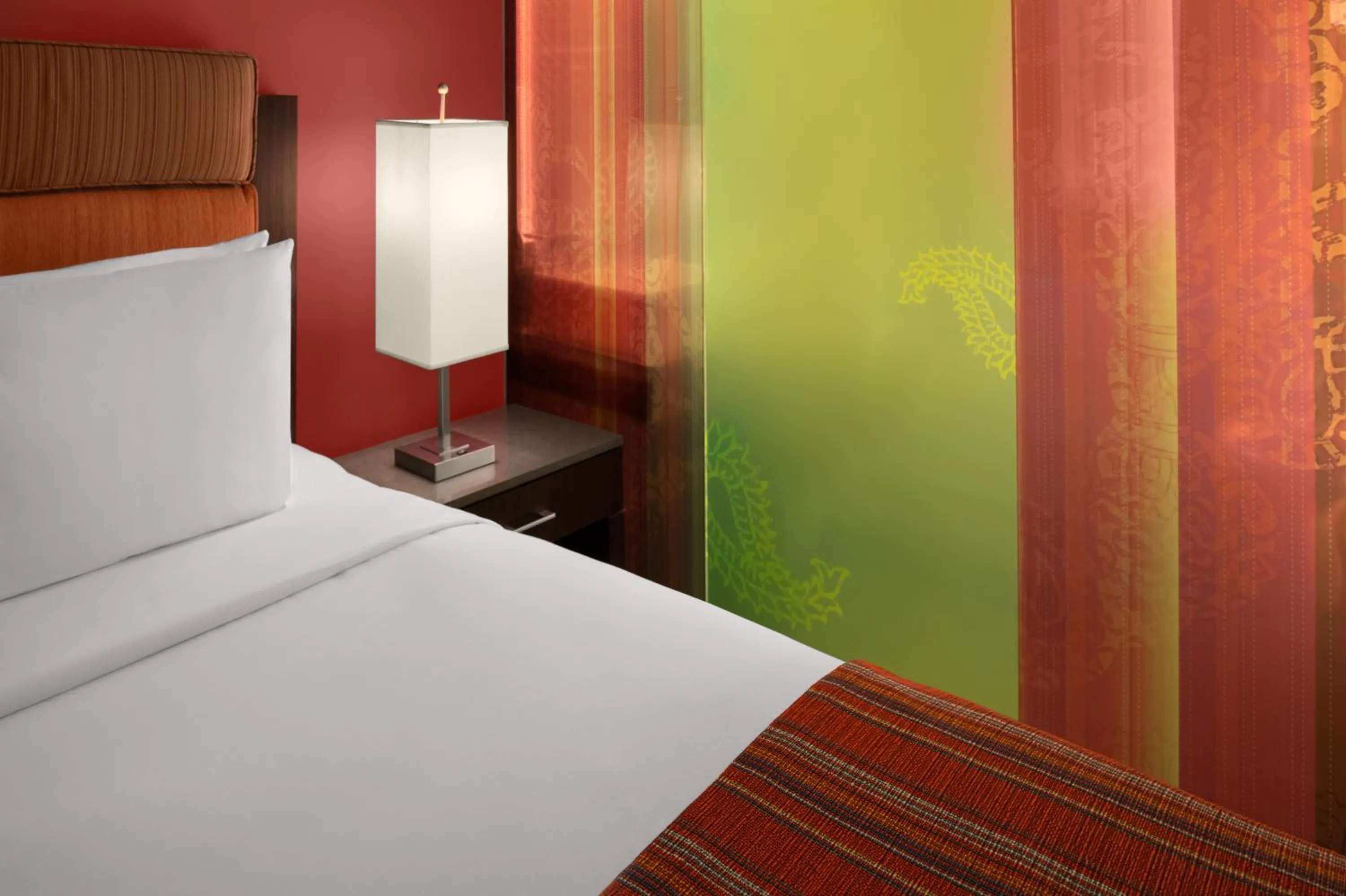 Bed in SIRTAJ – Beverly Hills