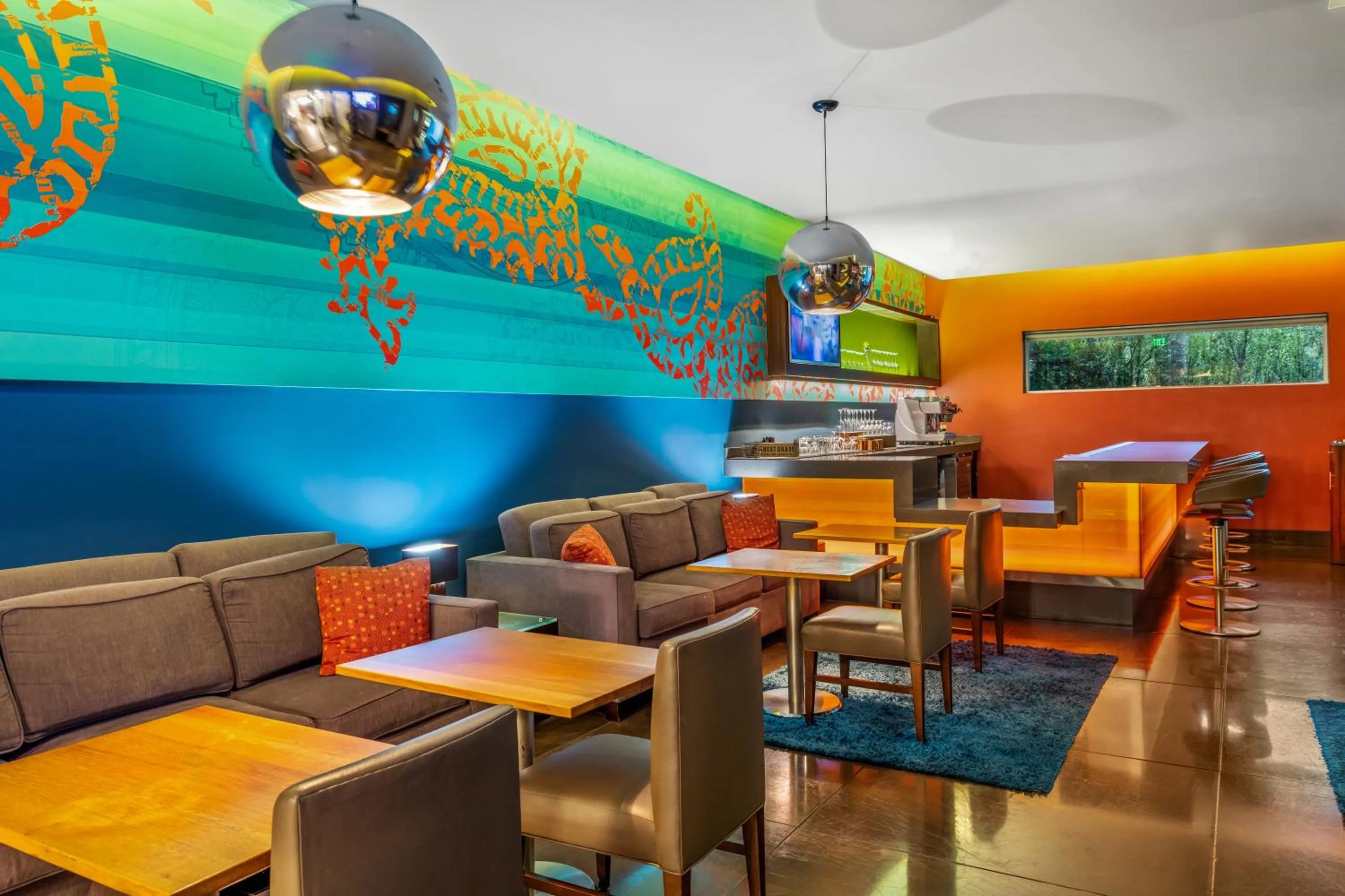 Lobby or reception in SIRTAJ – Beverly Hills