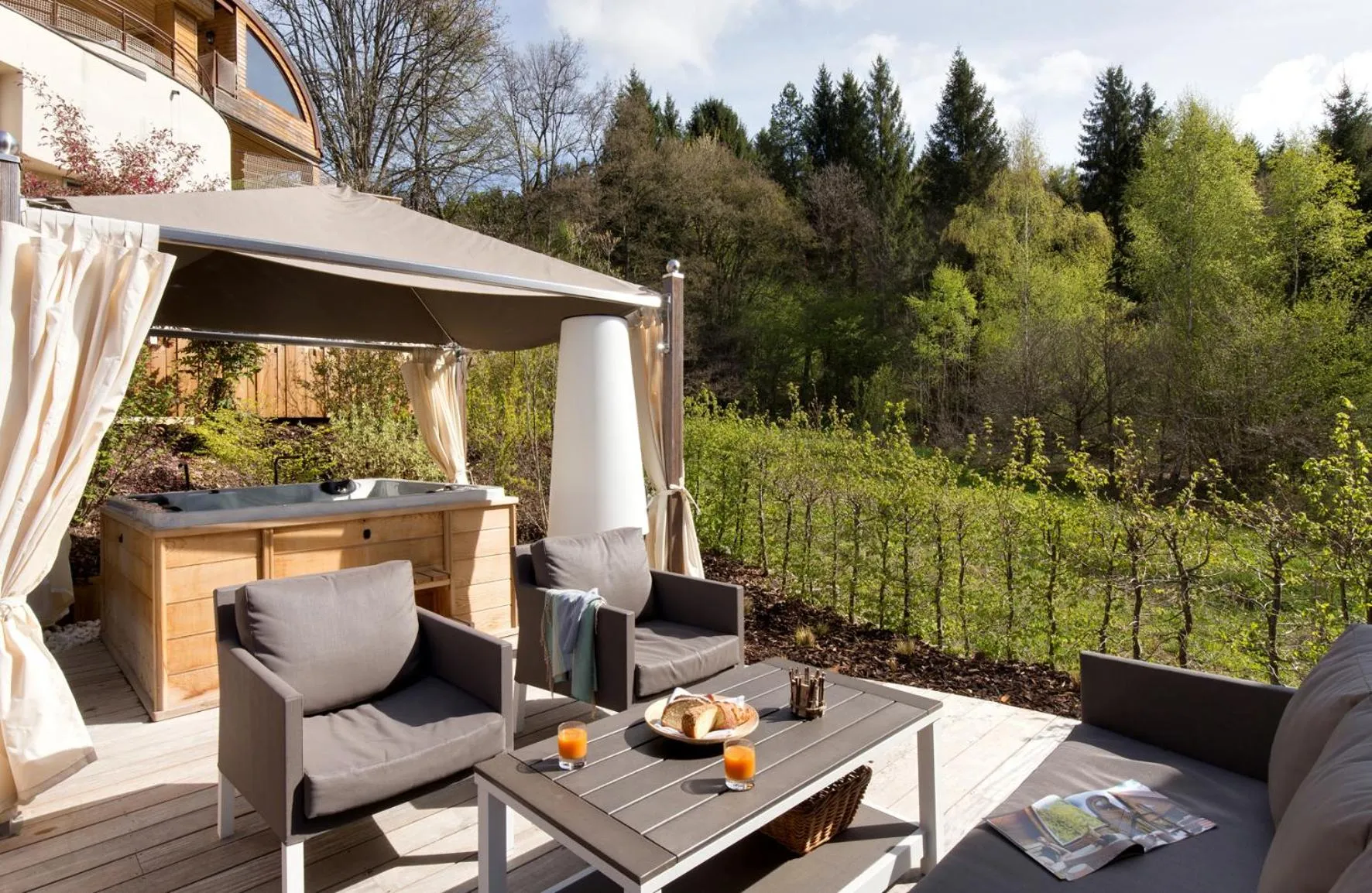 LA CHENEAUDIÈRE - Hôtel Spa - Relais & Châteaux - Restaurant étoilé