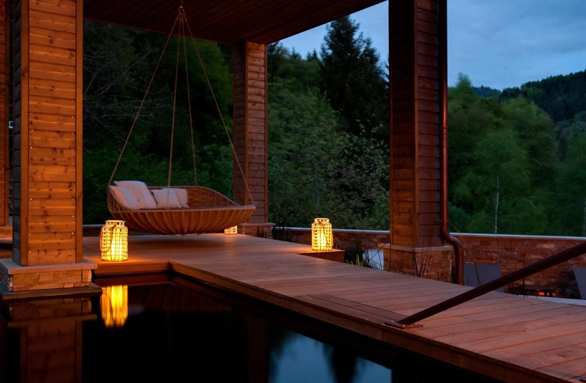 Balcony/Terrace in LA CHENEAUDIÈRE - Hôtel Spa - Relais & Châteaux - Restaurant étoilé