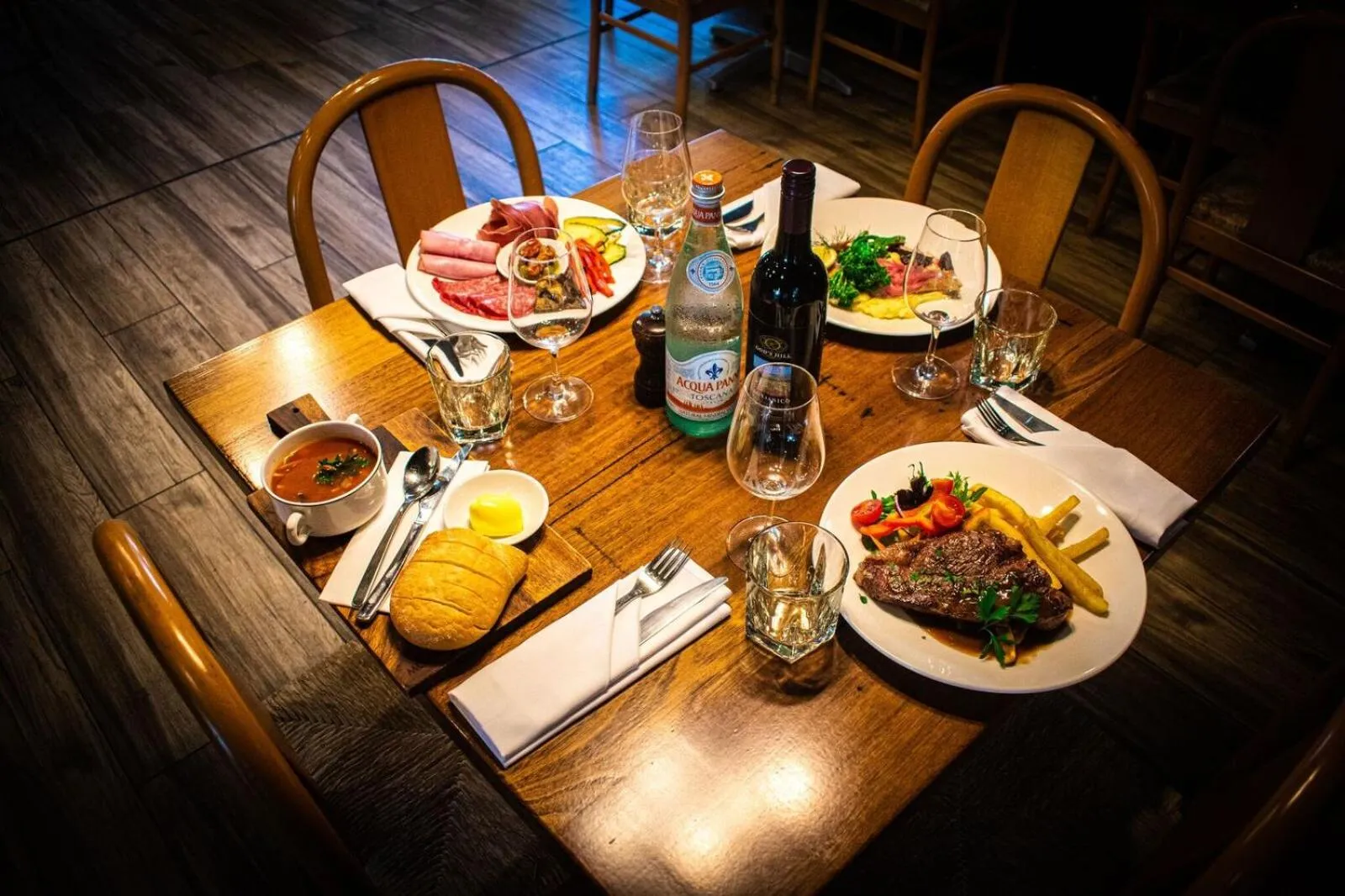 Food and drinks in Club Tropical Resort Darwin