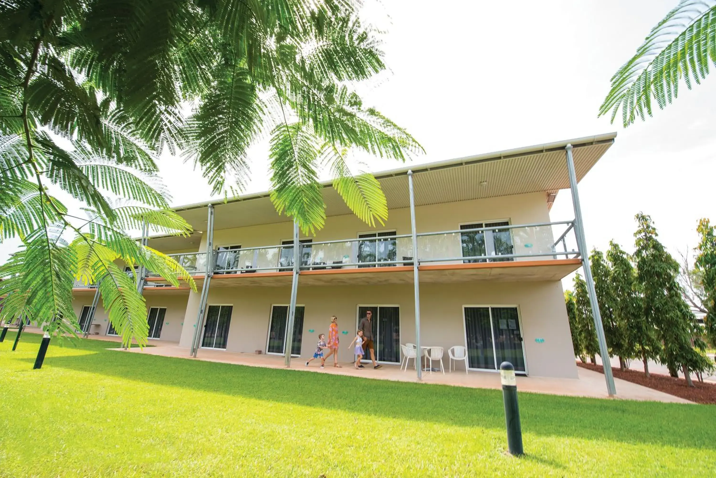 Property building in Club Tropical Resort Darwin Property building in Club Tropical Resort Darwin