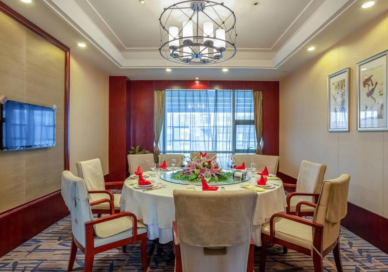 Restaurant/places to eat in CYTS Eastern Jiading Hotel Shanghai - Original CYTS GreenTree Eastern International Hotel