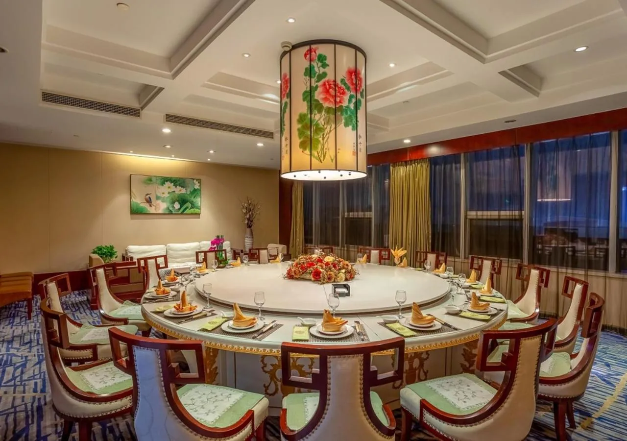 Restaurant/places to eat in CYTS Eastern Jiading Hotel Shanghai - Original CYTS GreenTree Eastern International Hotel
