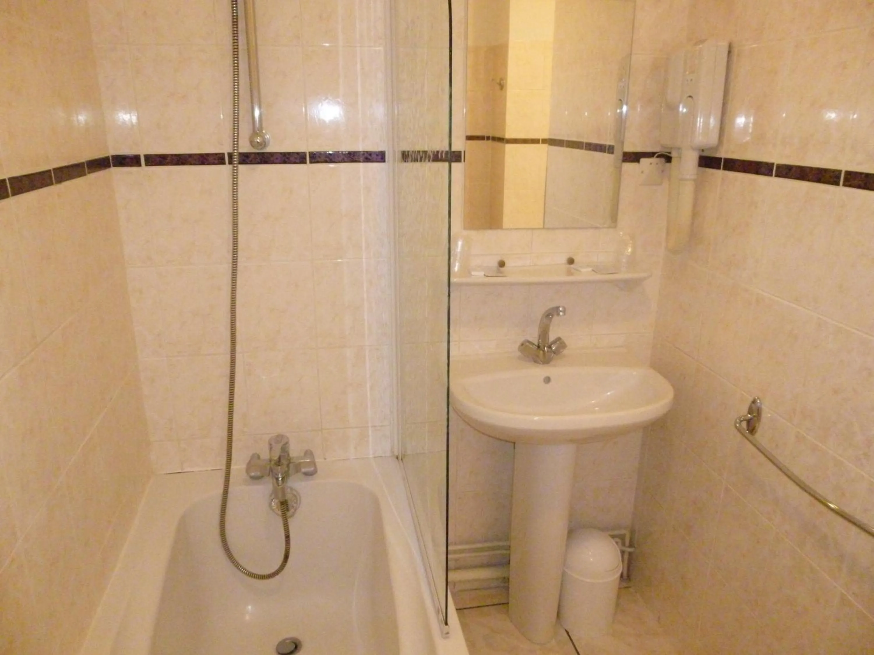 Bathroom in Hotel California