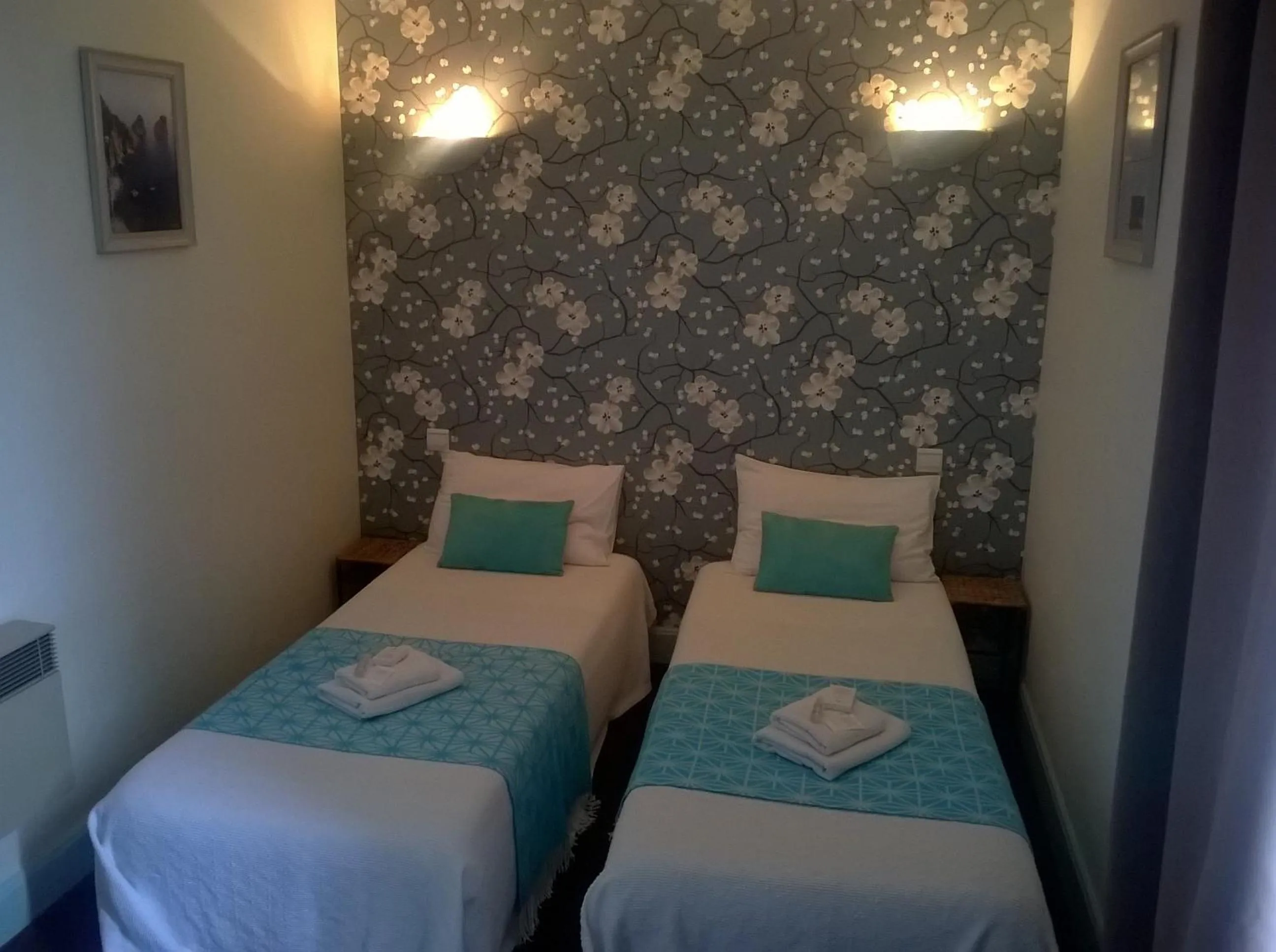 Bedroom, Bed in Hotel California