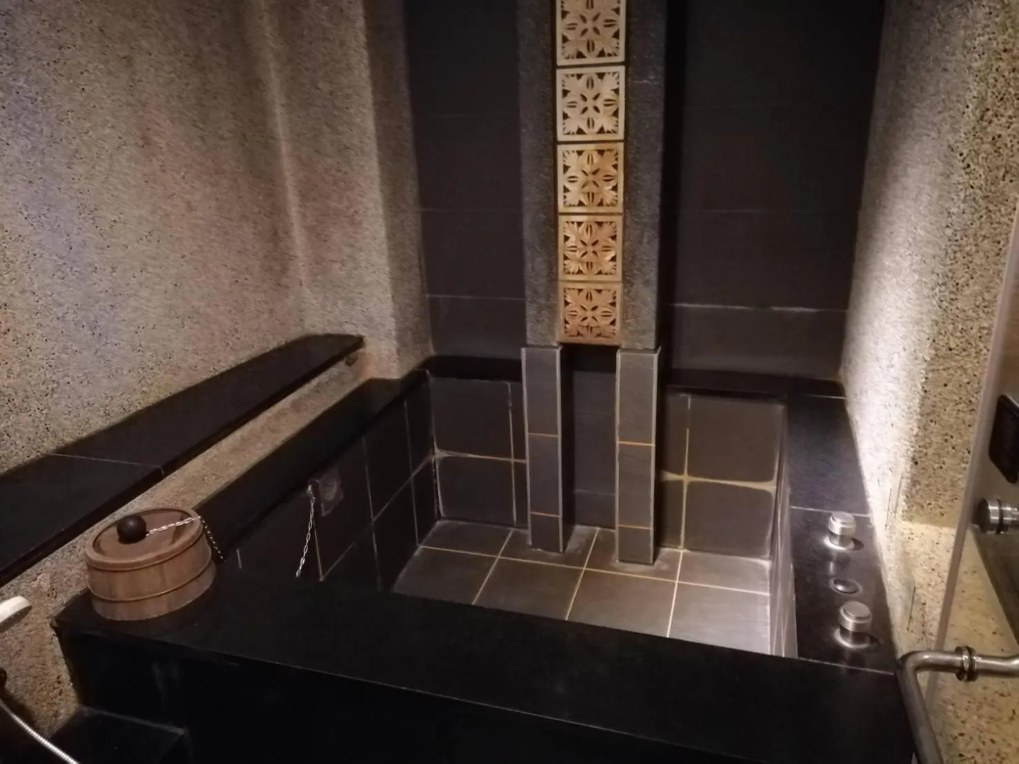 Property building in Shan-Yue Hotspring Hotel