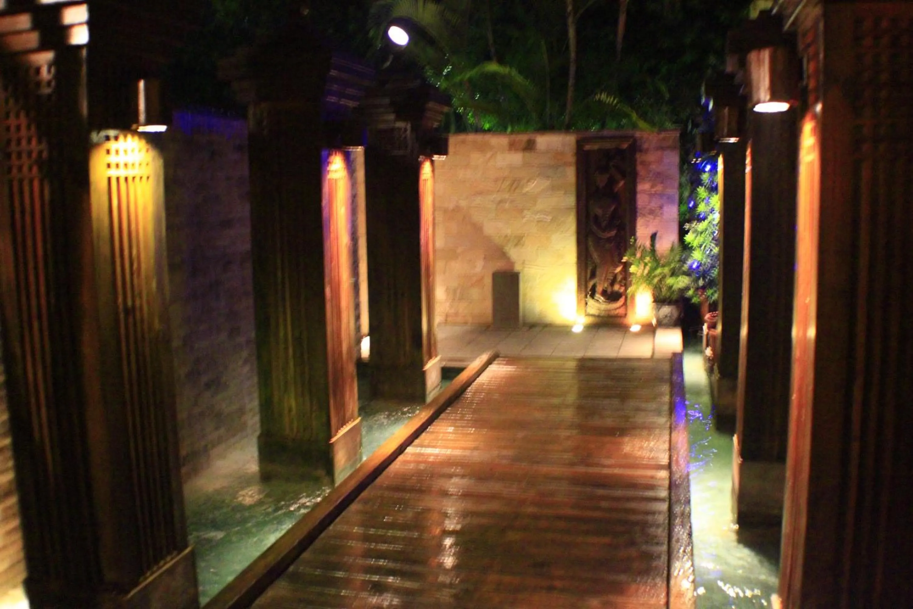 Hot Spring Bath in Shan-Yue Hotspring Hotel