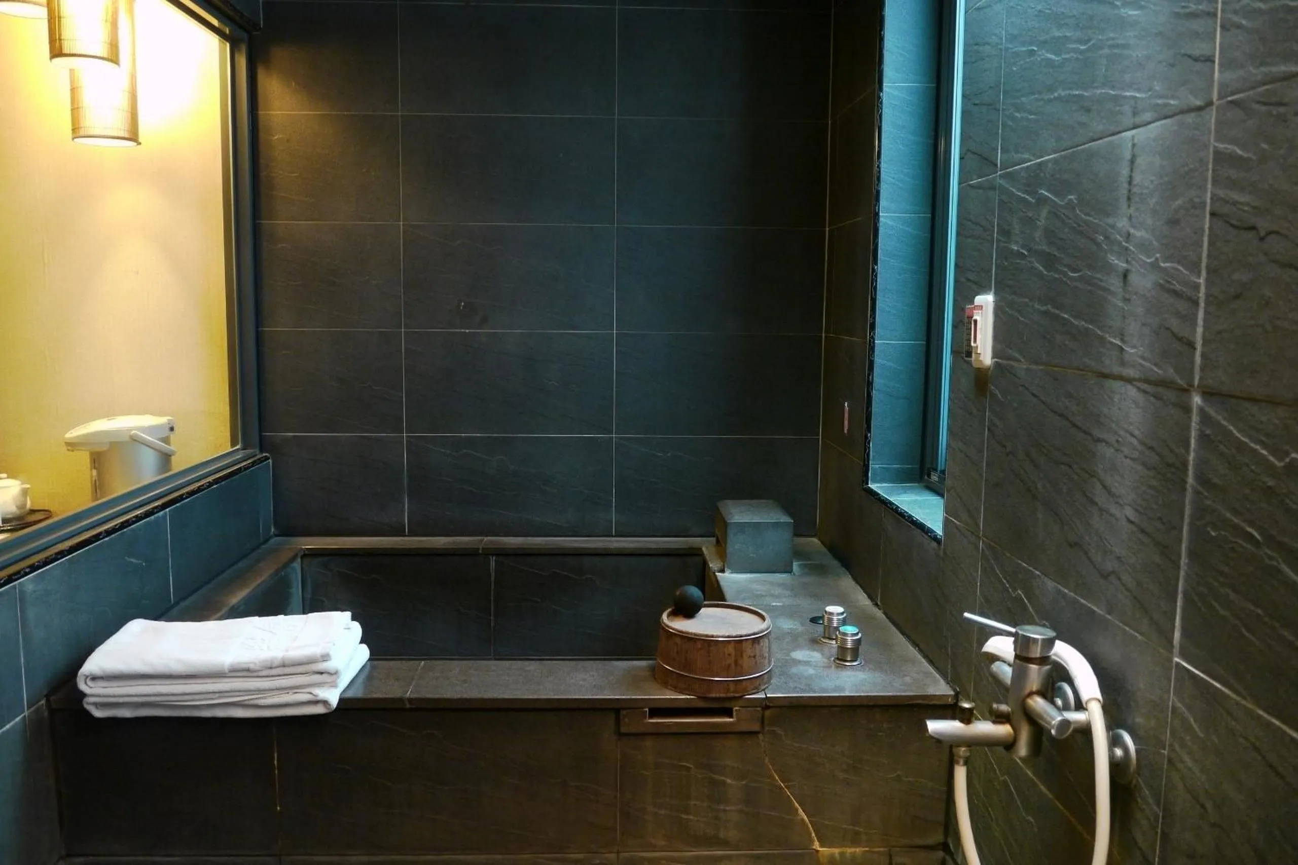 Bathroom in Shan-Yue Hotspring Hotel