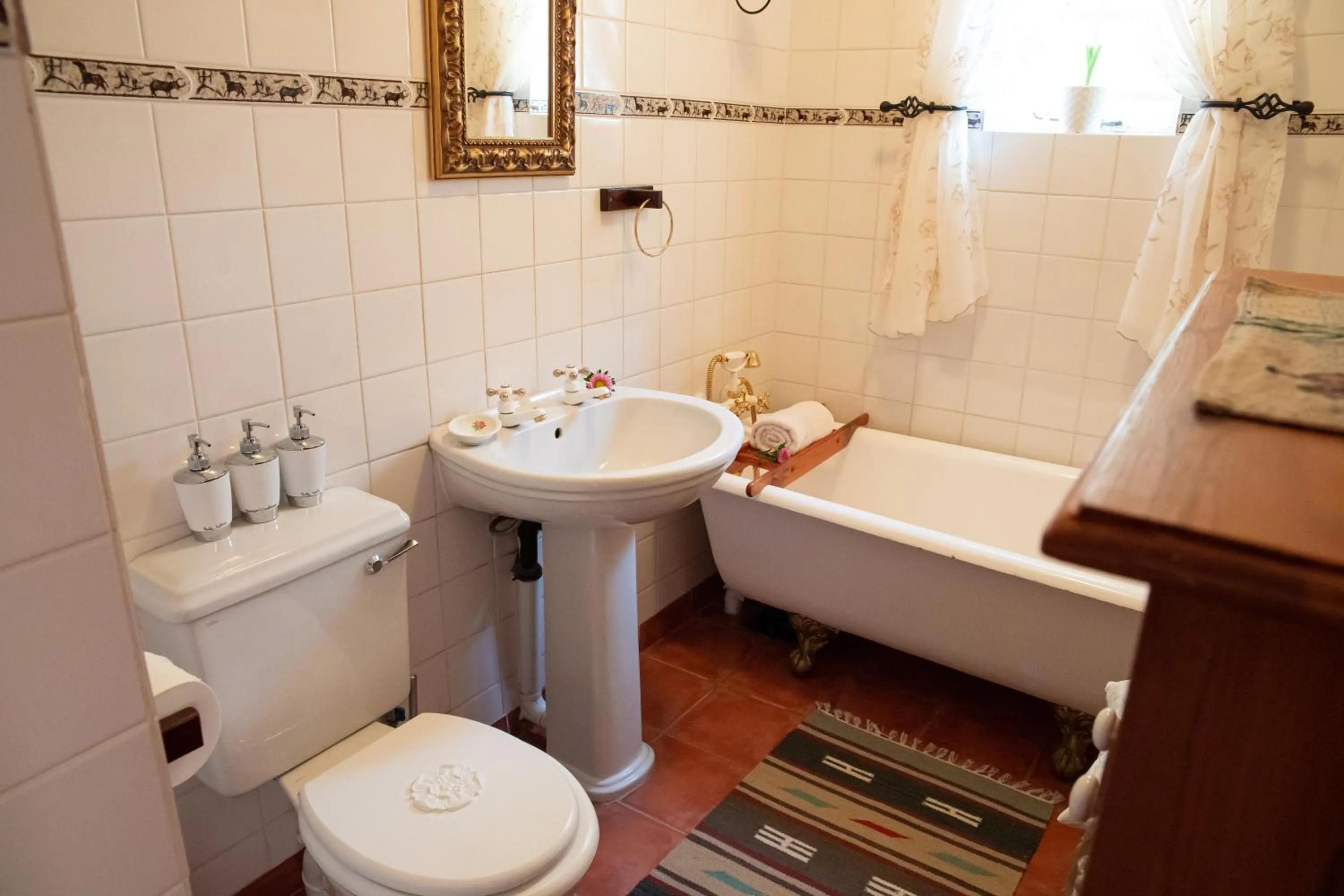 Hot Tub in Roses and Pebbles B & B Guest House