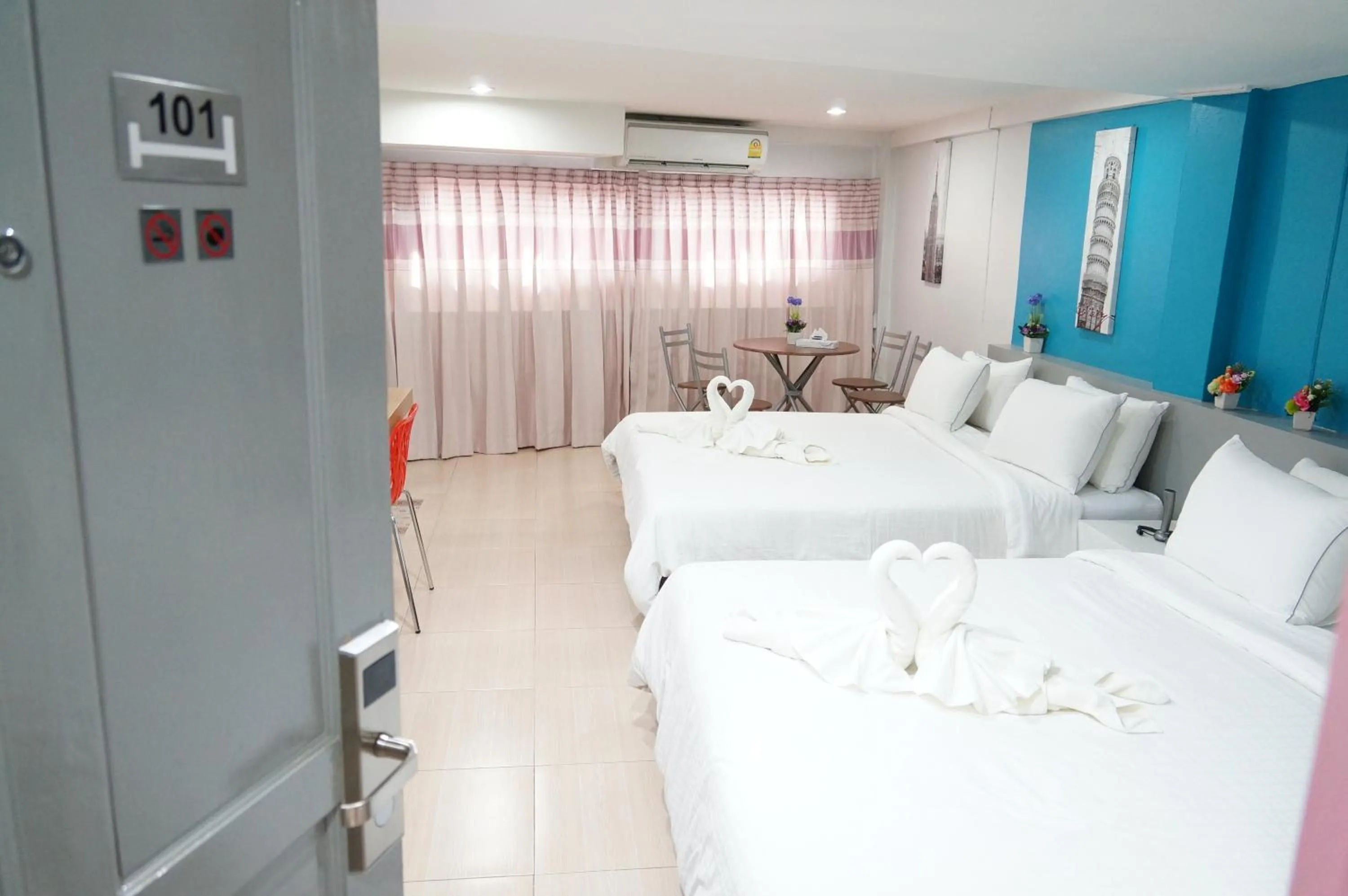 Bed in Ma Non Nont Hotel & Apartment