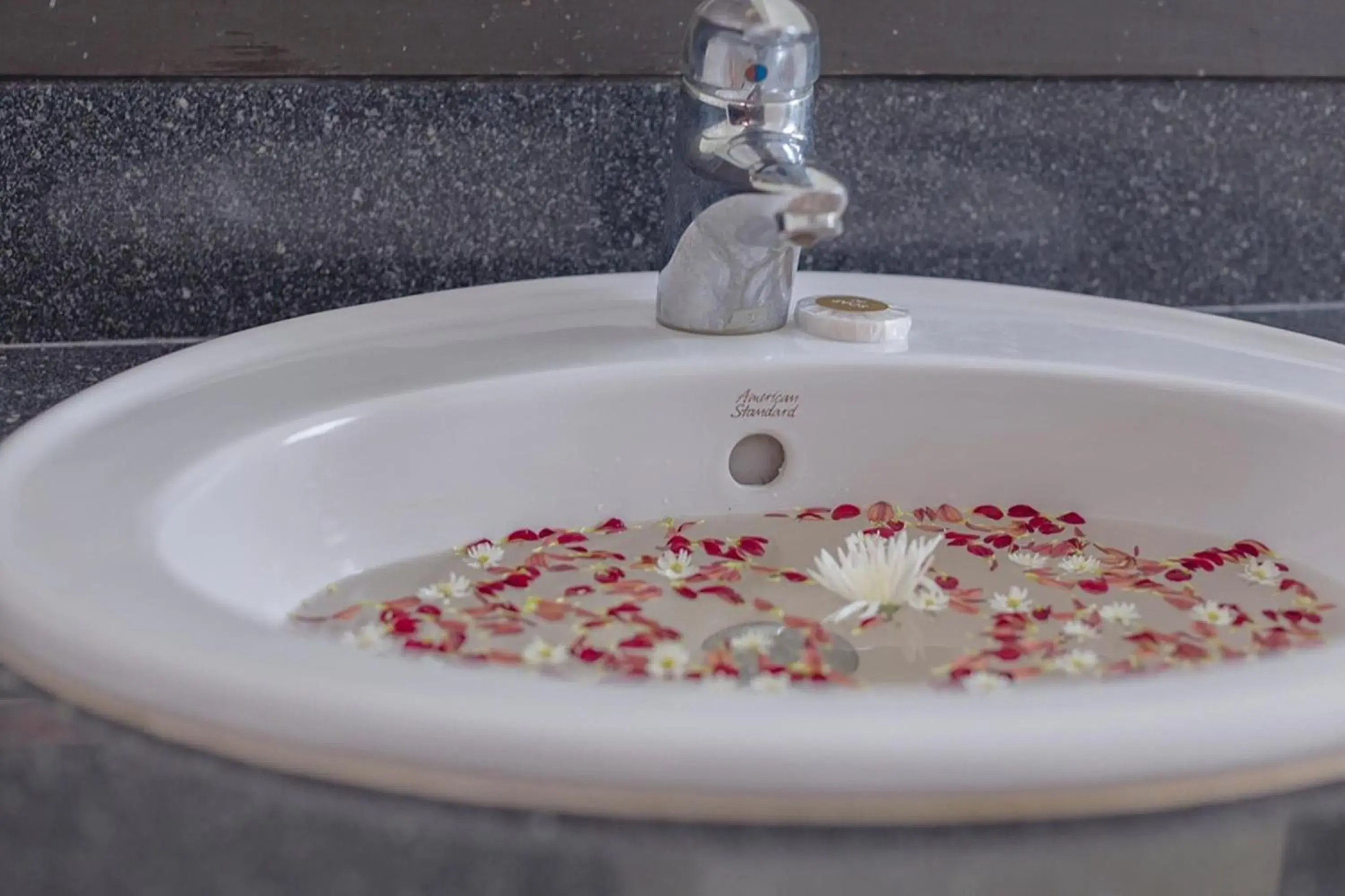 Bathroom in Sukcheewa Residence Phuket Bathroom in Sukcheewa Residence Phuket