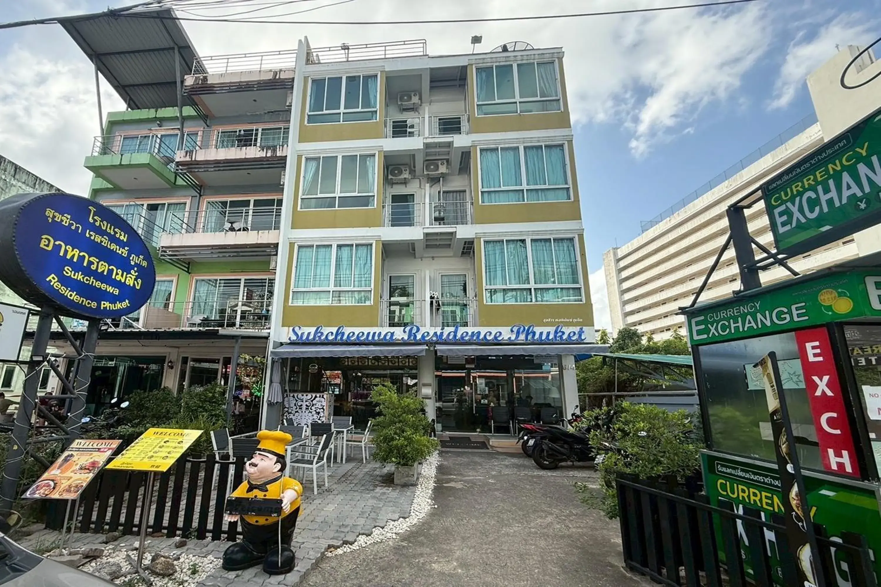 Property building in Sukcheewa Residence Phuket Property building in Sukcheewa Residence Phuket