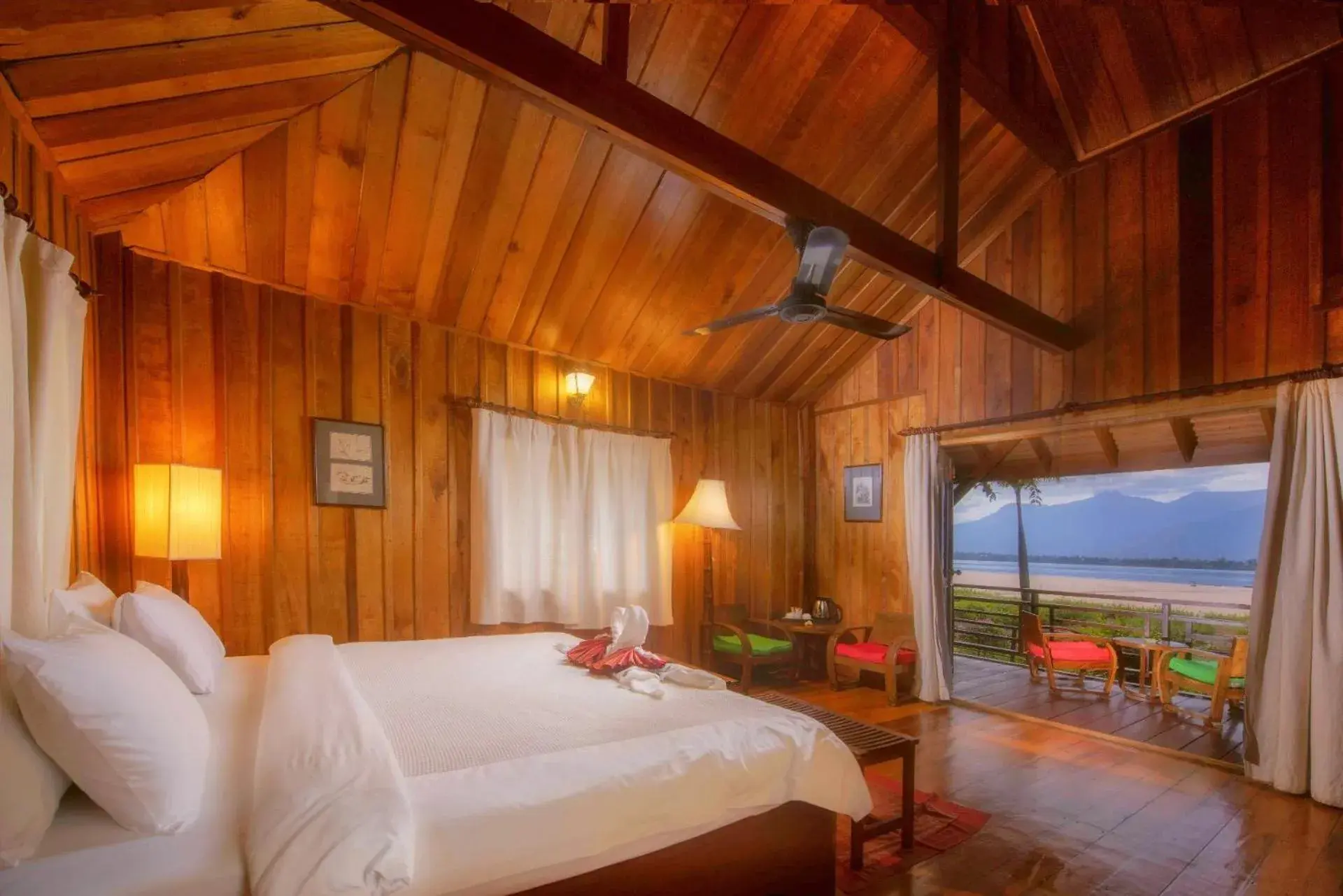 Bedroom, Bed in La Folie Lodge Bedroom, Bed in La Folie Lodge