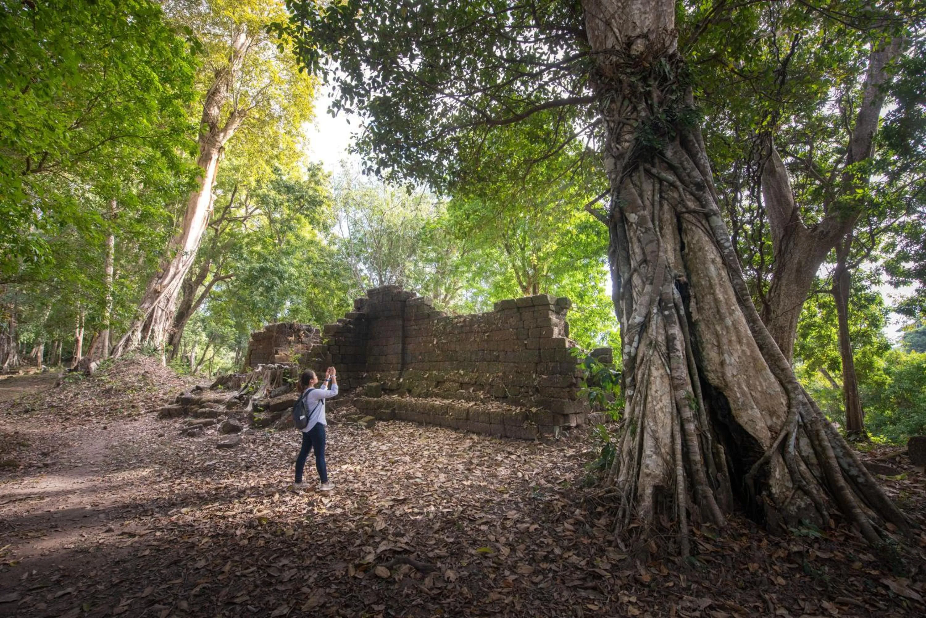 People in La Folie Lodge