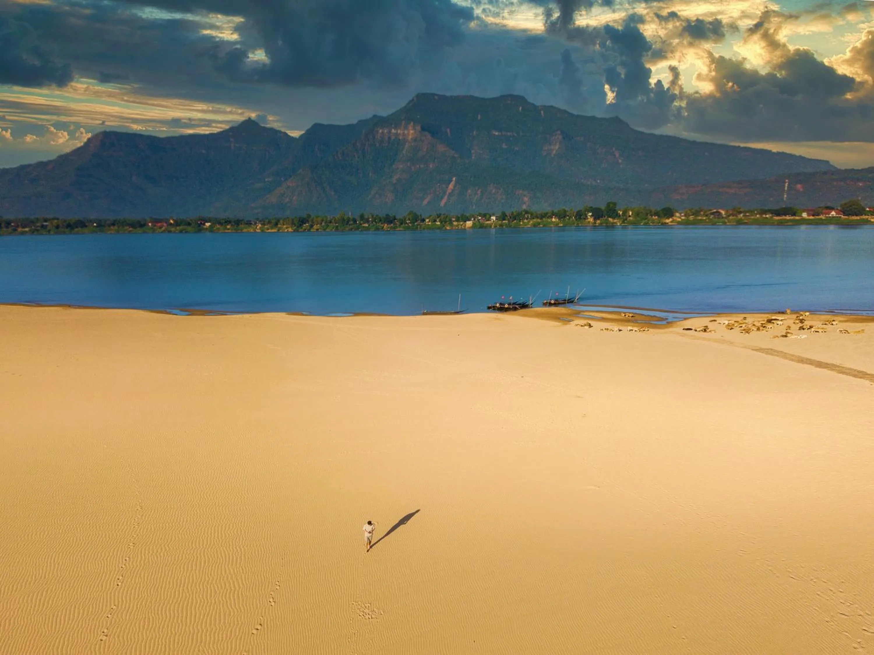 Beach in La Folie Lodge