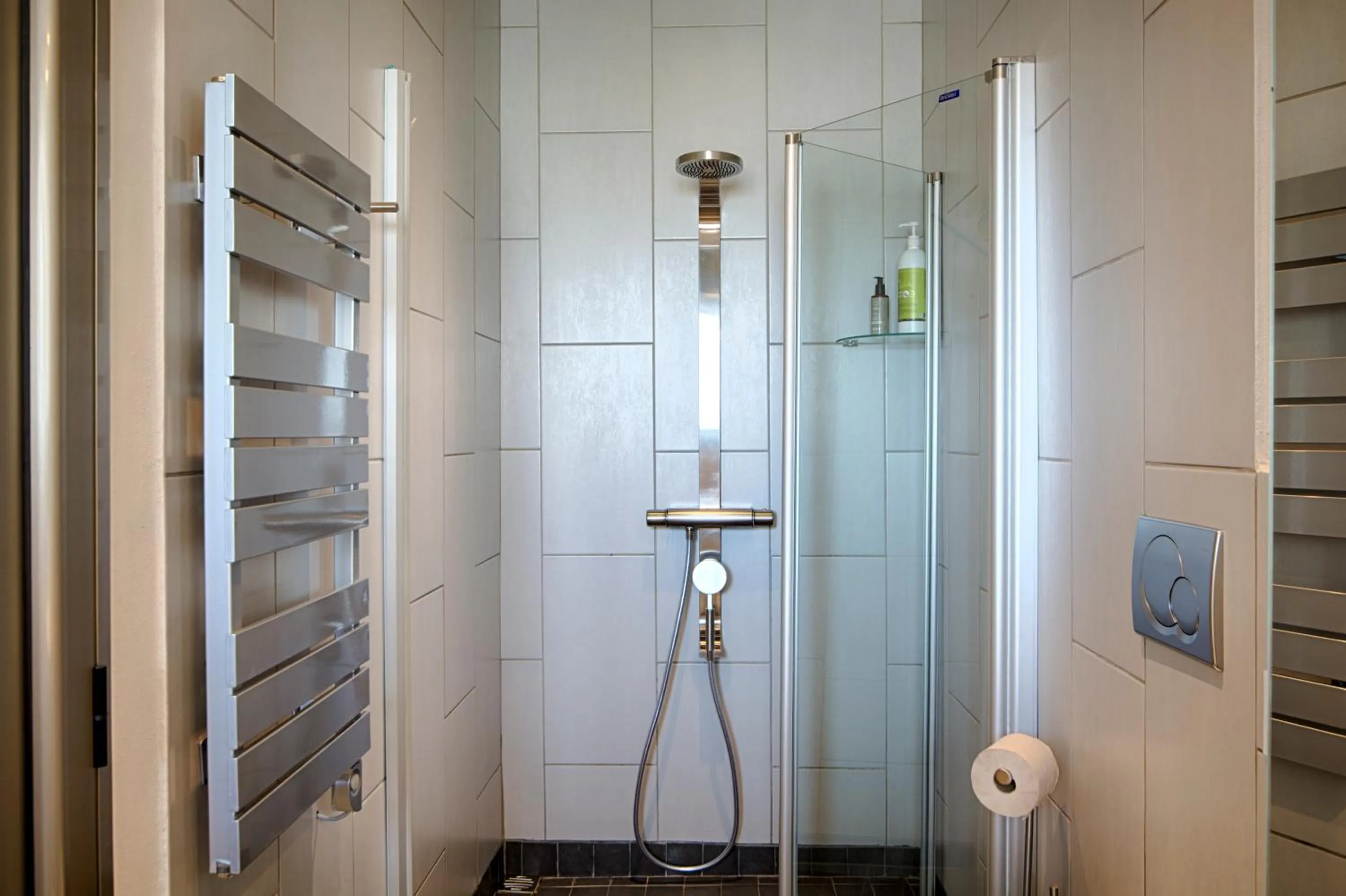 Shower in Casa de l’Albada