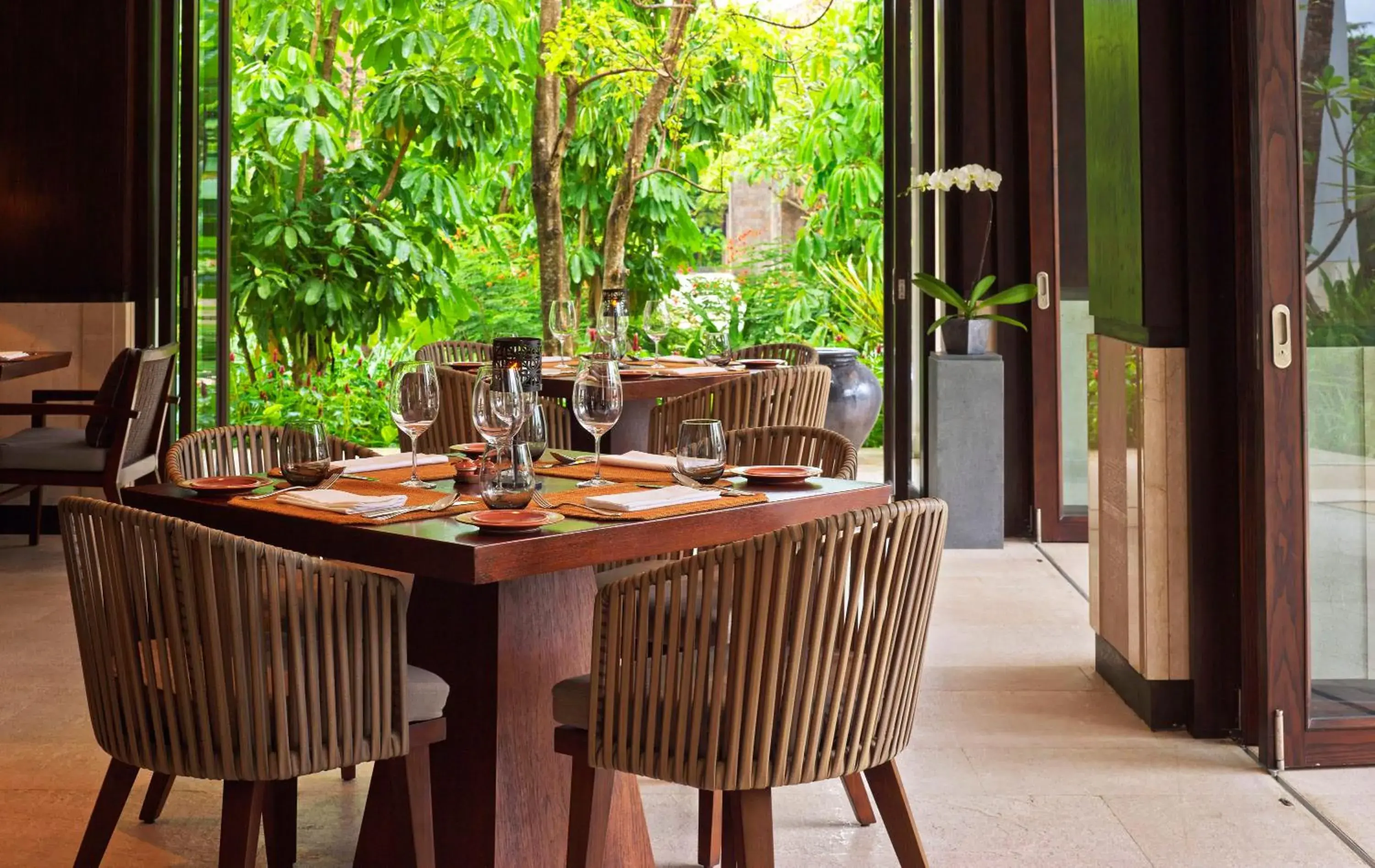 Restaurant/Places to Eat in InterContinental Bali Sanur Resort, an IHG Hotel